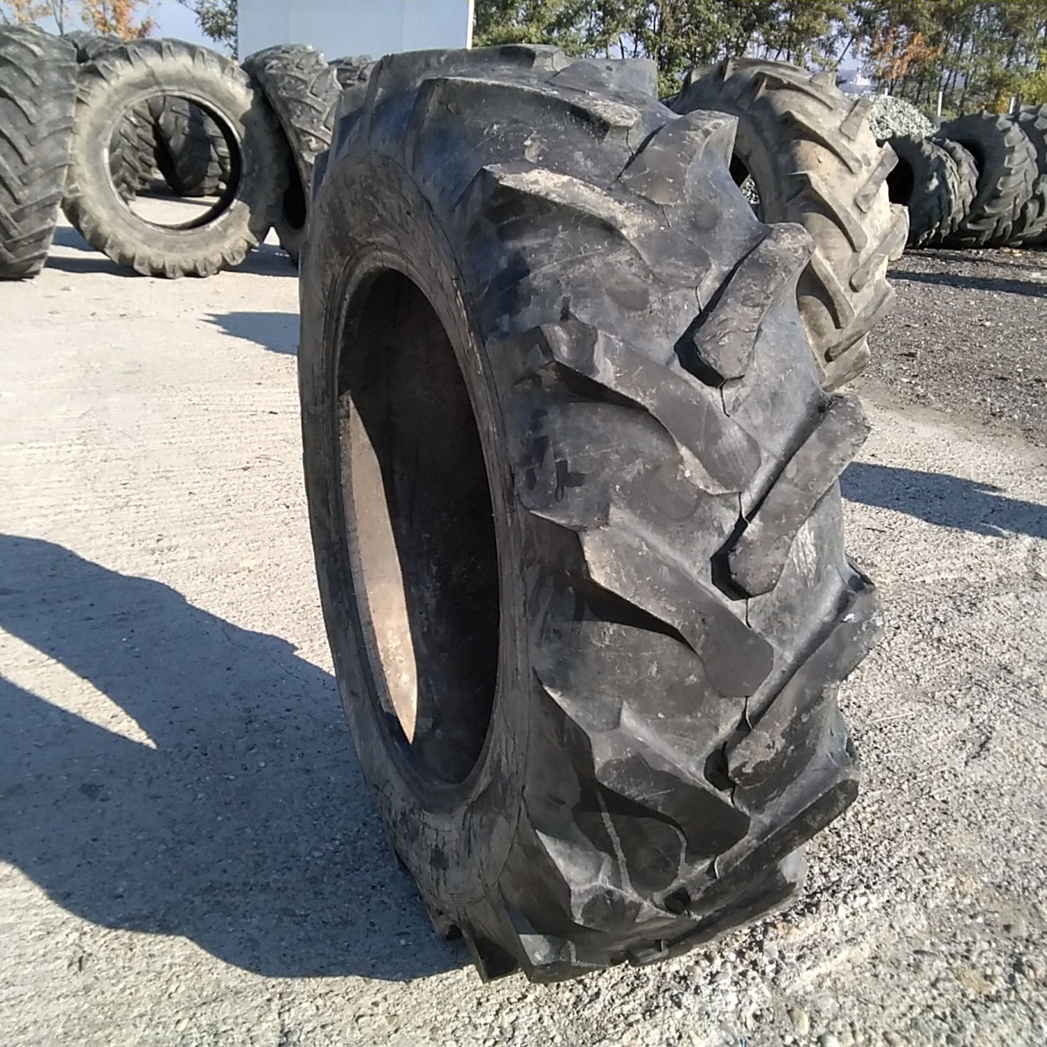  Cauciucuri 14.9-28 (380/85R28) Semperit