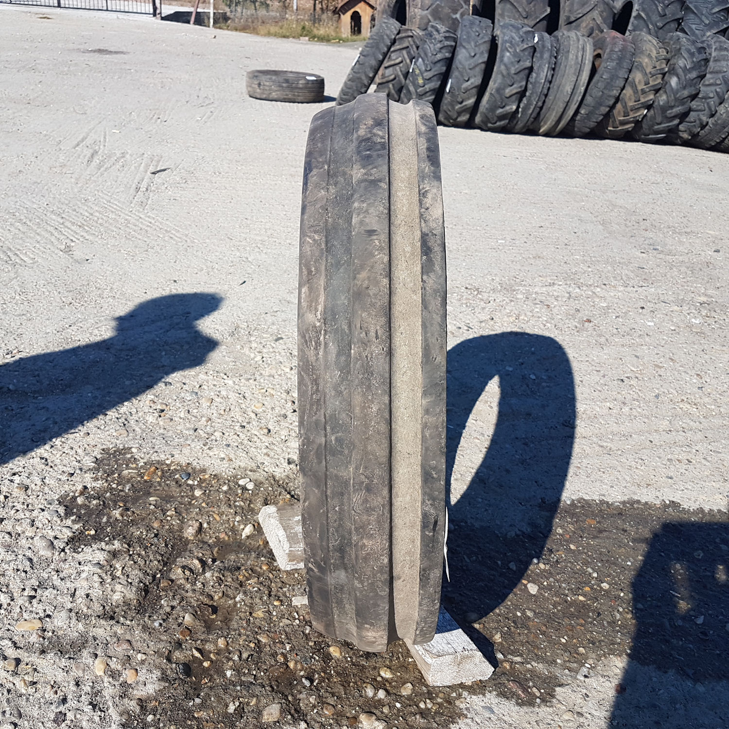  Cauciucuri 7.50-18 (190R18) Vredestein