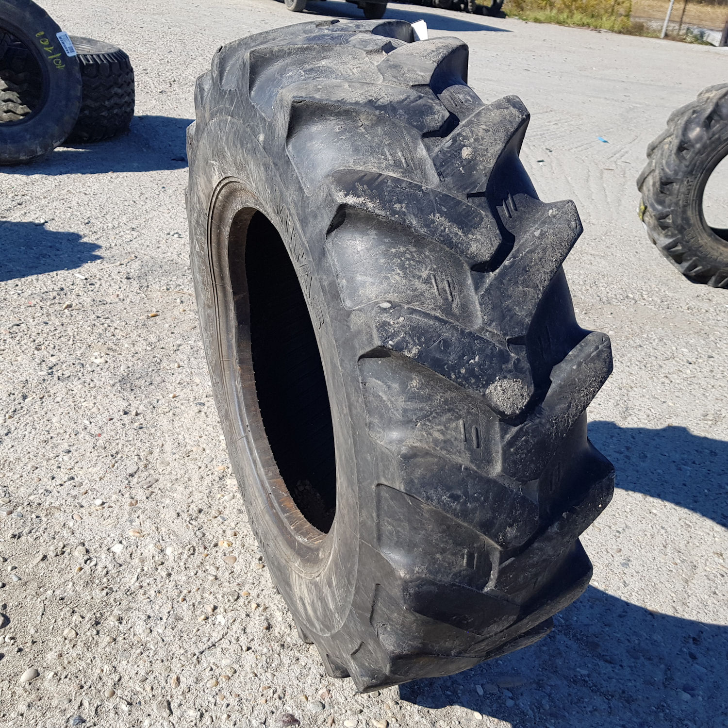  Cauciucuri 10.5-18 (10.5/80R18) Mitas