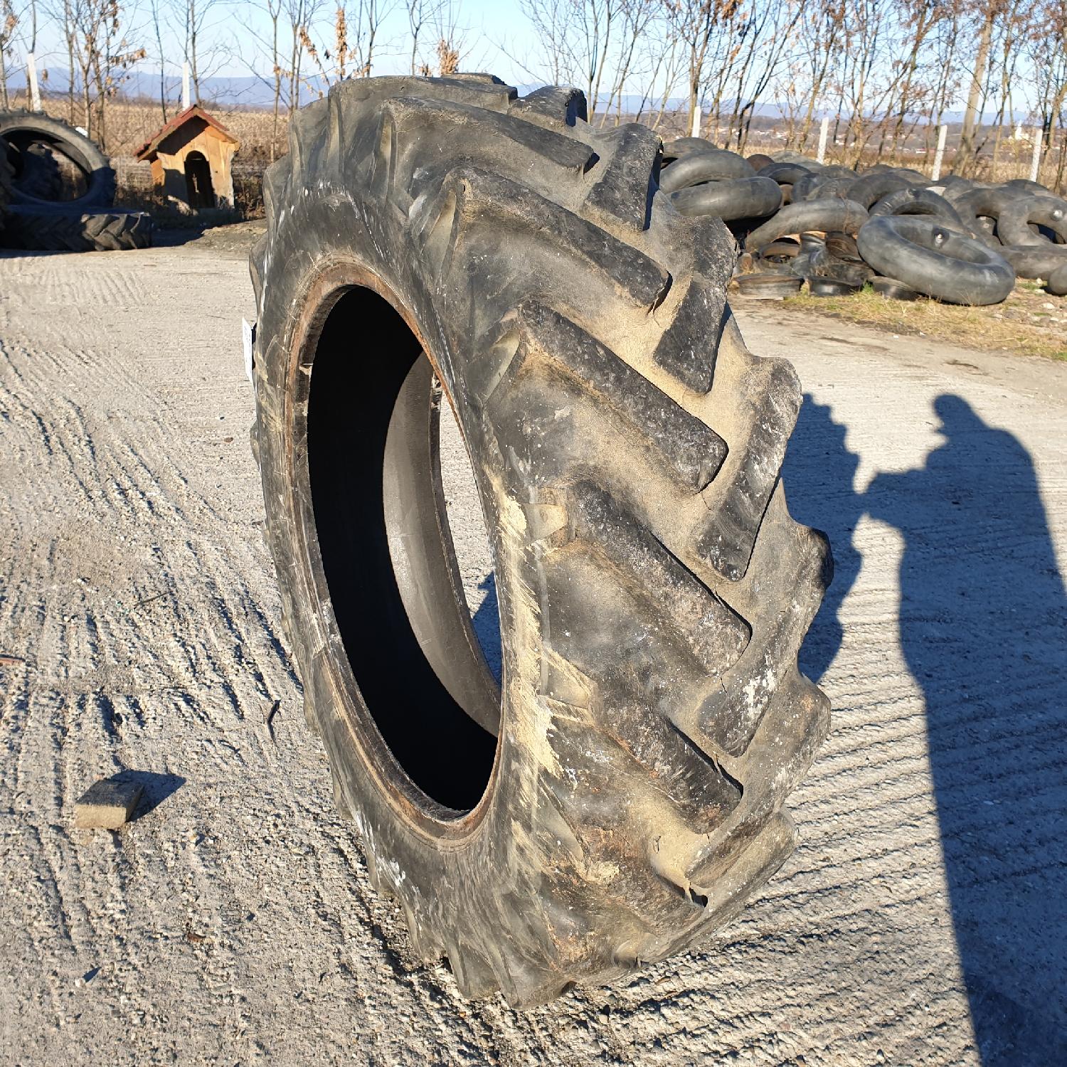  Cauciucuri 12.4-28 (320/85R28) Semperit
