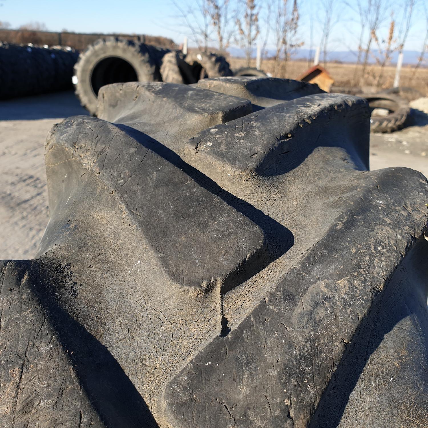  Cauciucuri 12.4-28 (320/85R28) Semperit