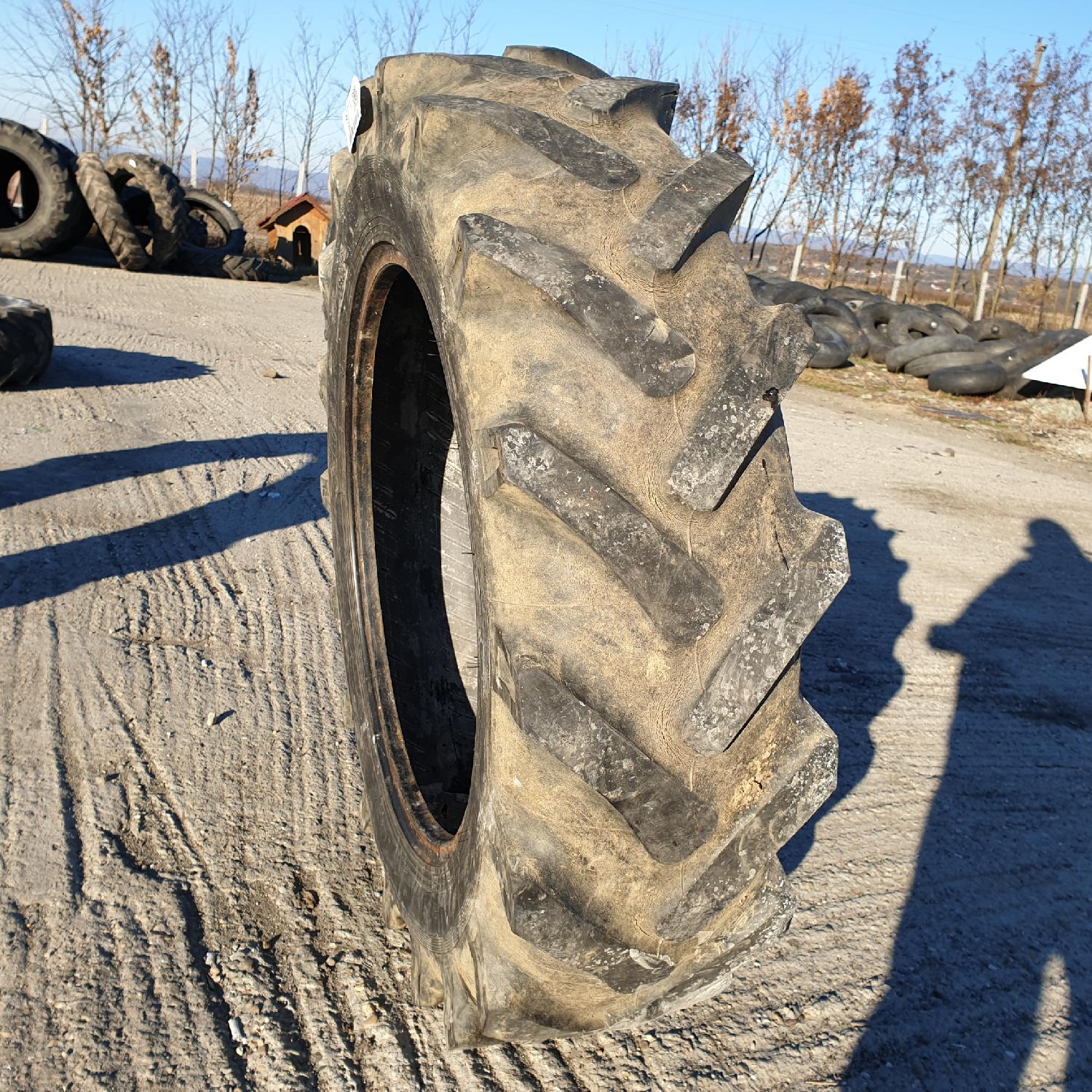  Cauciucuri 12.4R28 (320/85R28) Dunlop