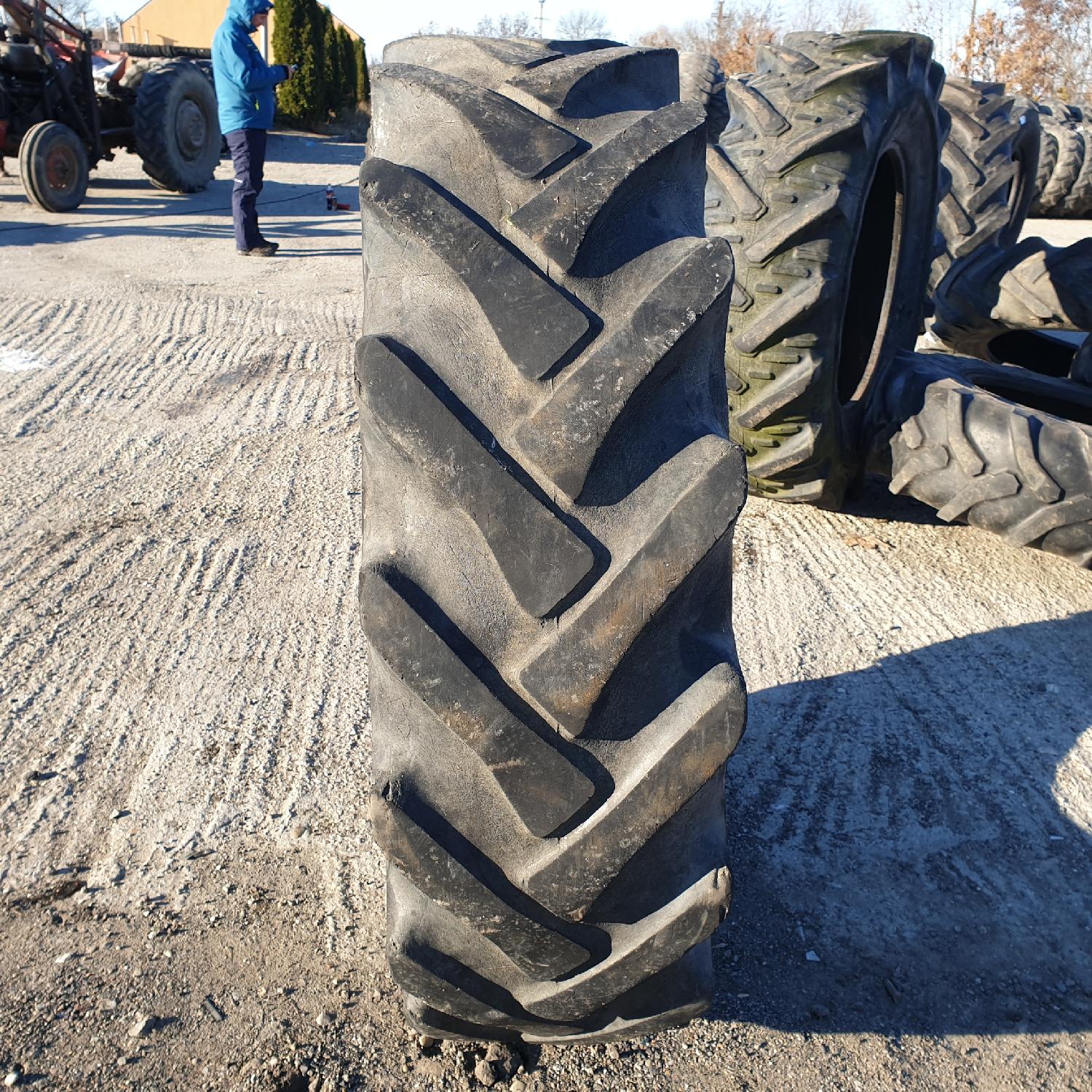  Cauciucuri 14.9-28 (380/85R28) Continental