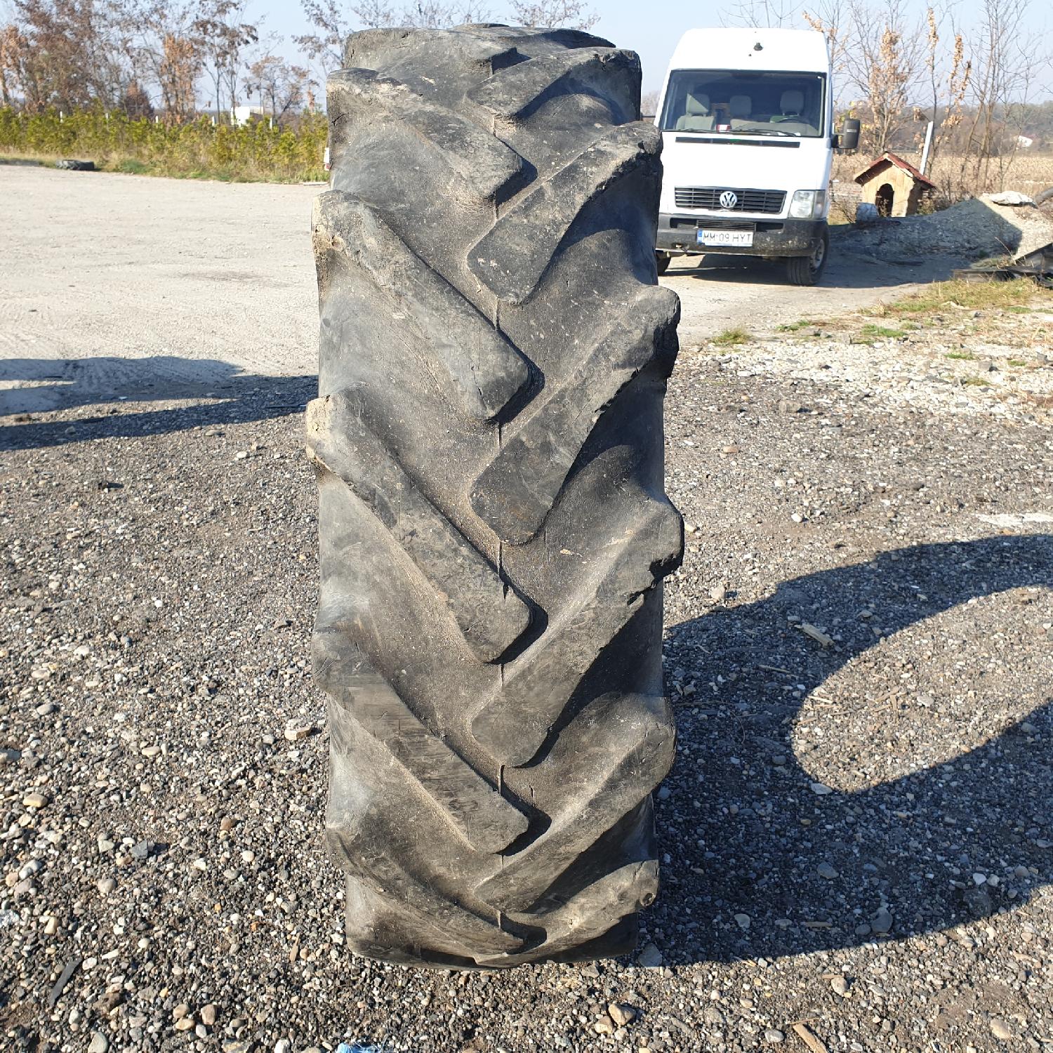  Cauciucuri 14.9-28 (380/85R28) Semperit