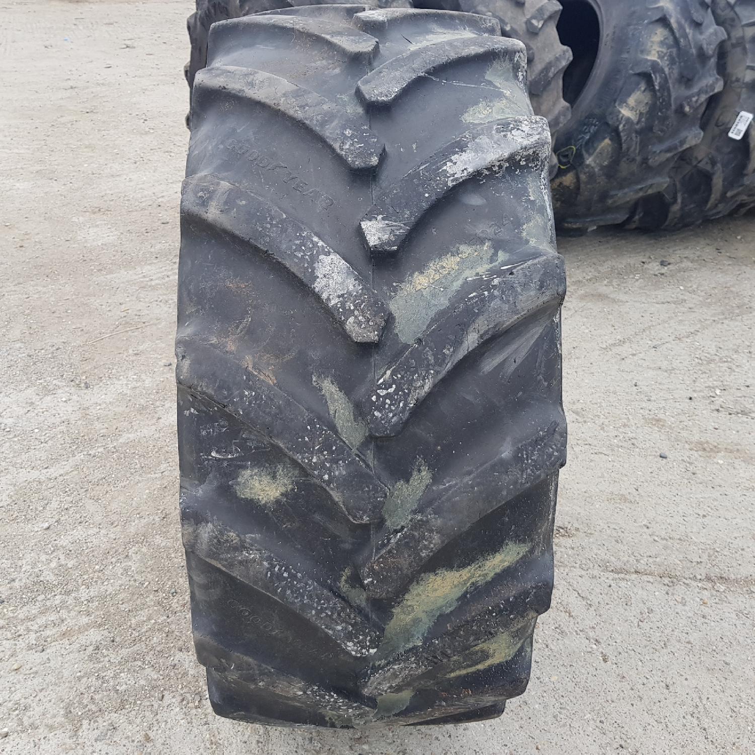 420/65 24 Goodyear