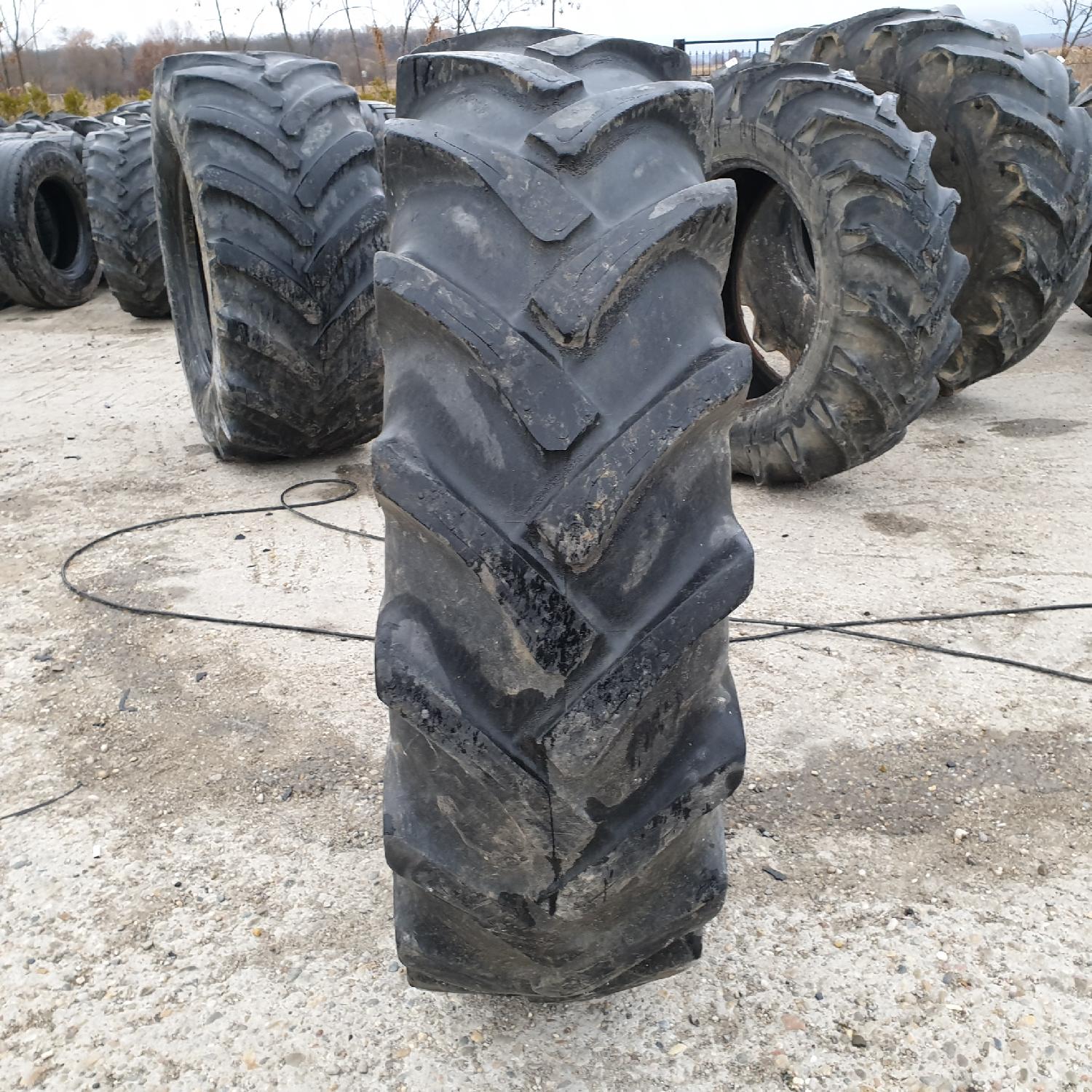  Cauciucuri 14.9-28 (380/85R28) Vredestein
