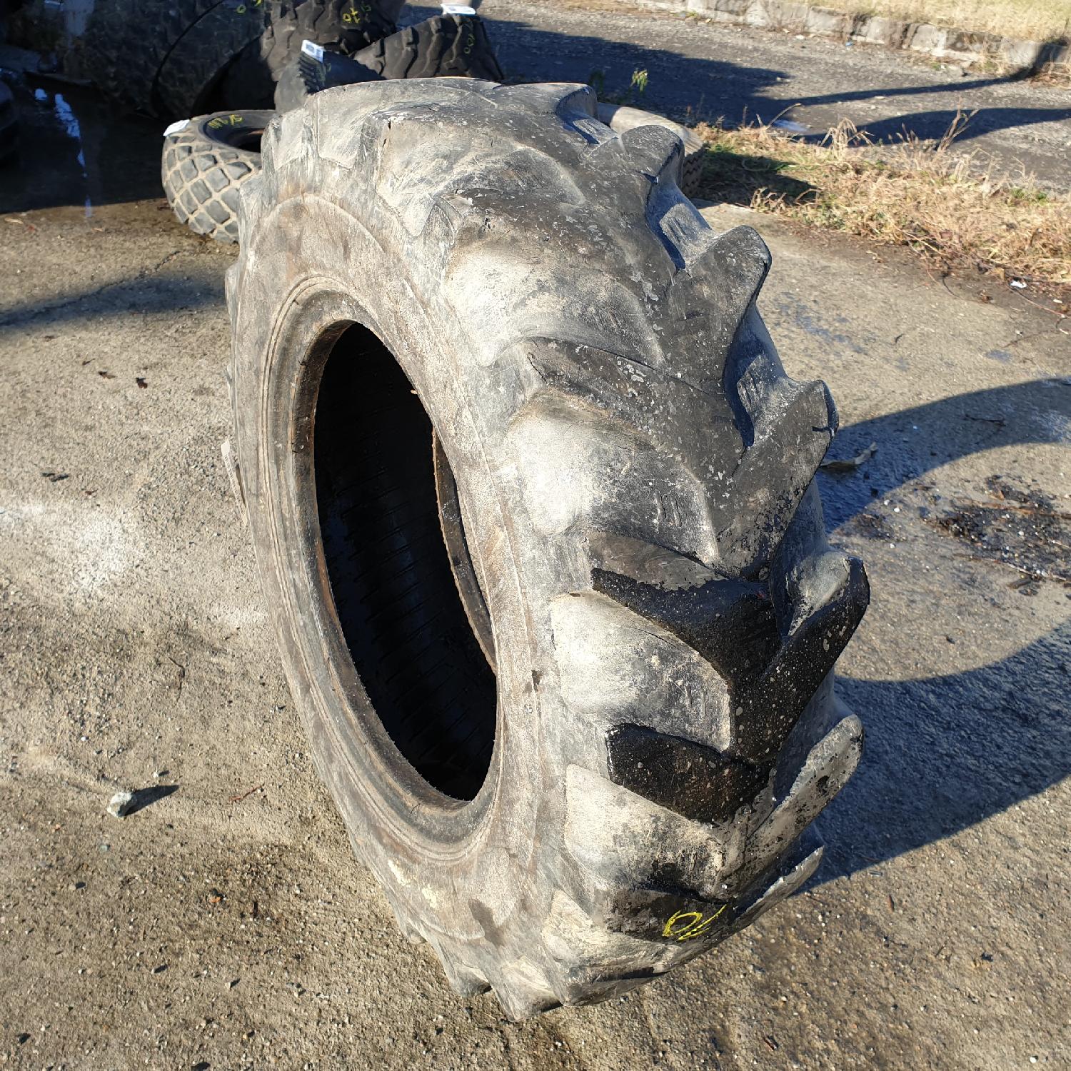  Cauciucuri 10.5-18 (10.5/80R18) Mitas