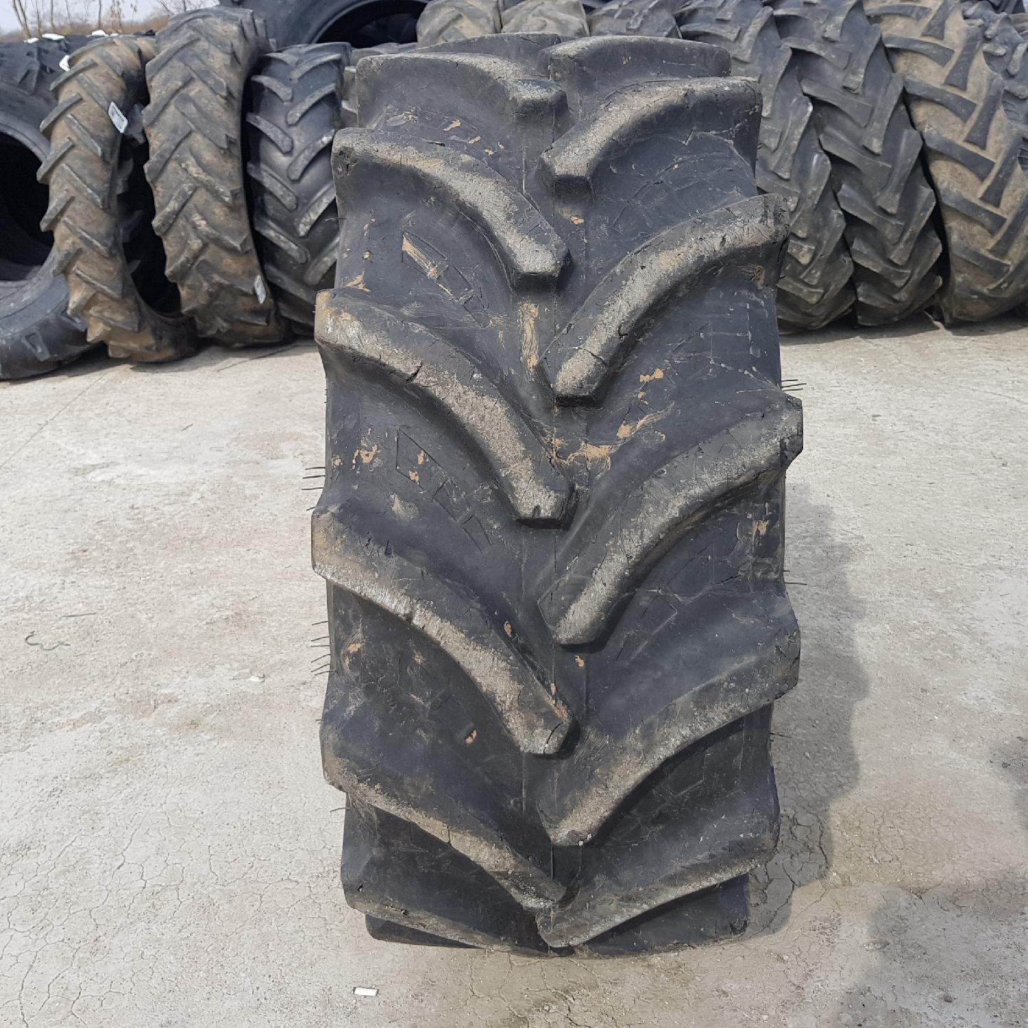  Cauciucuri 440/65R24  Petlas