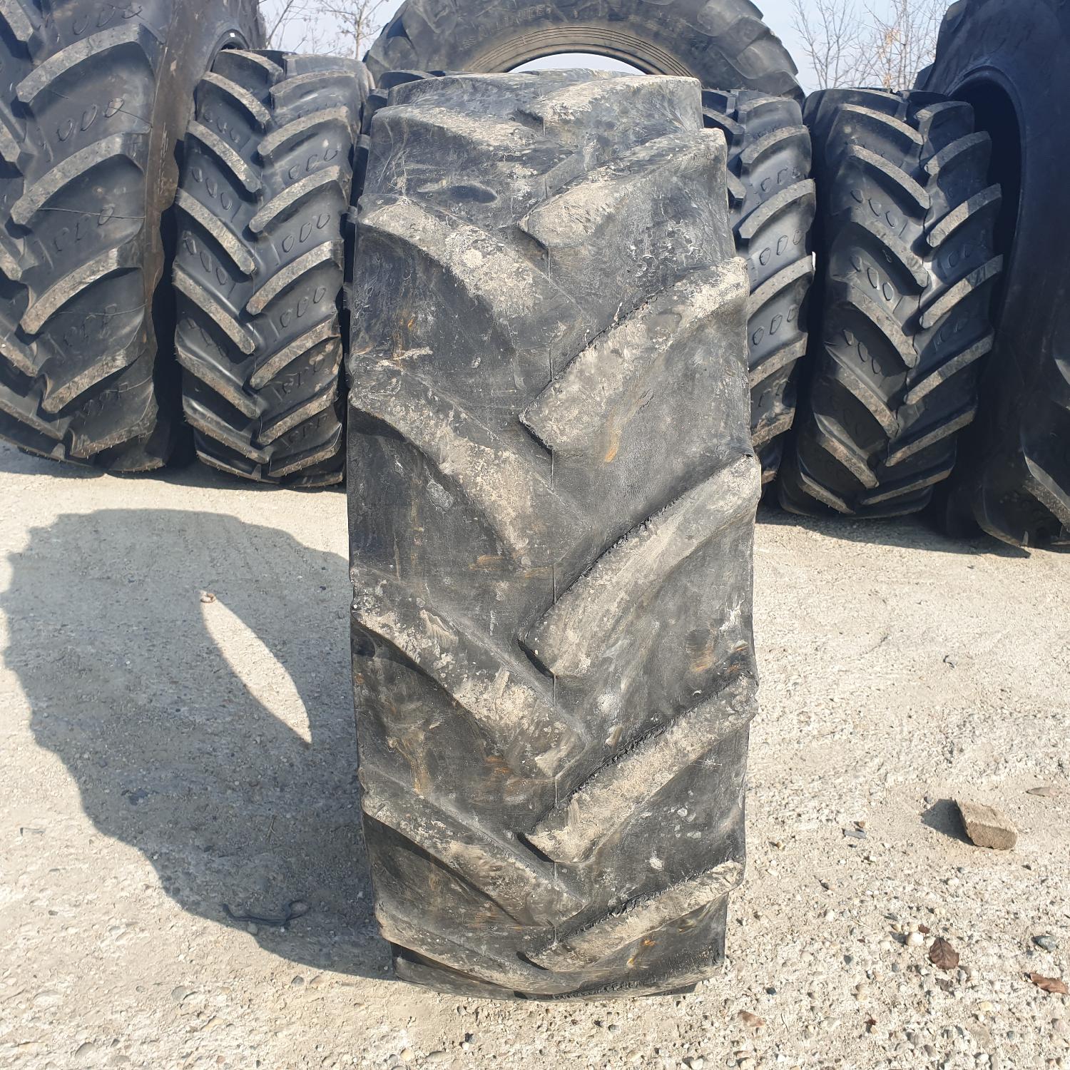  Cauciucuri 340/85R24 (13.6R24) Continental