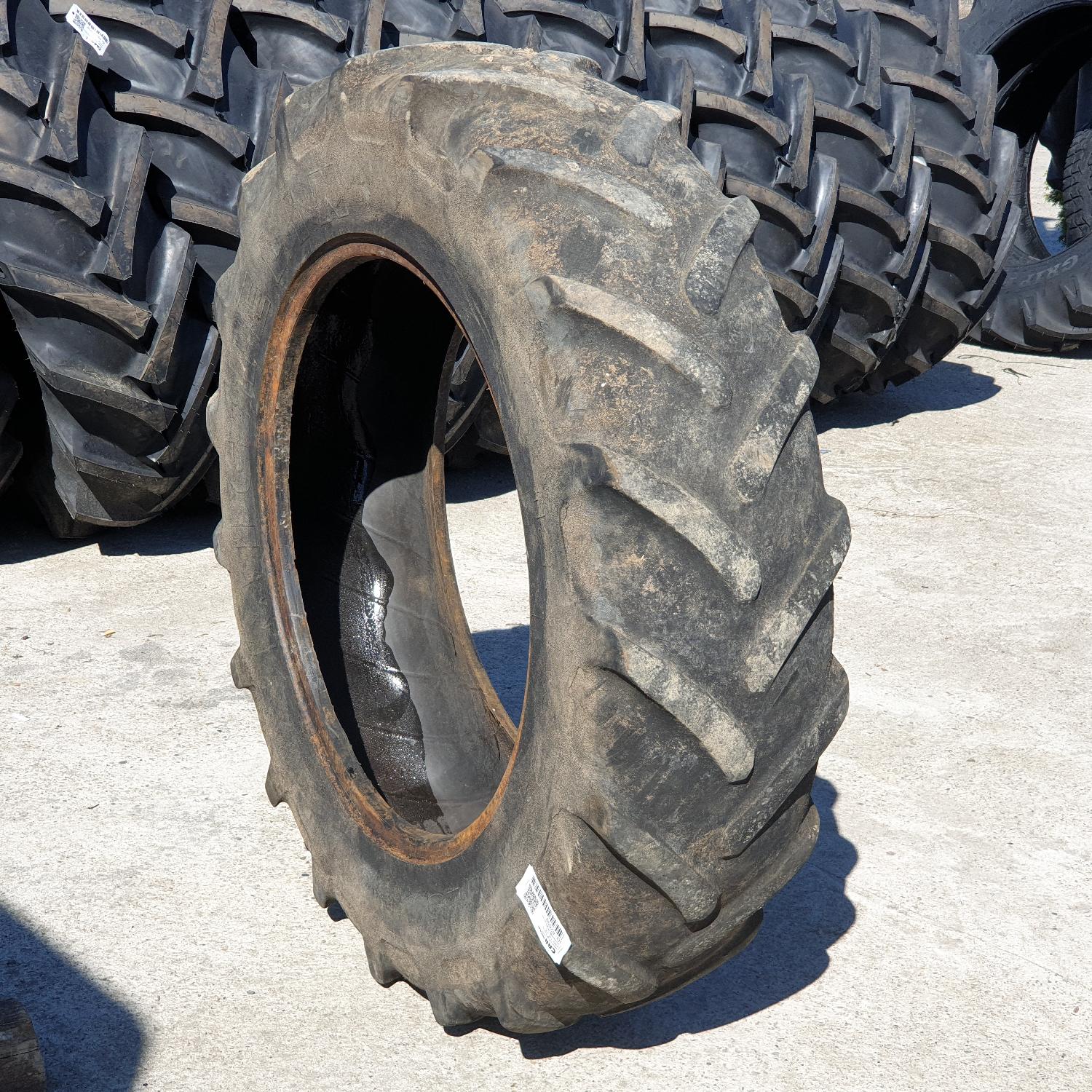  Cauciucuri 12.4R28 (320/85R28) Michelin
