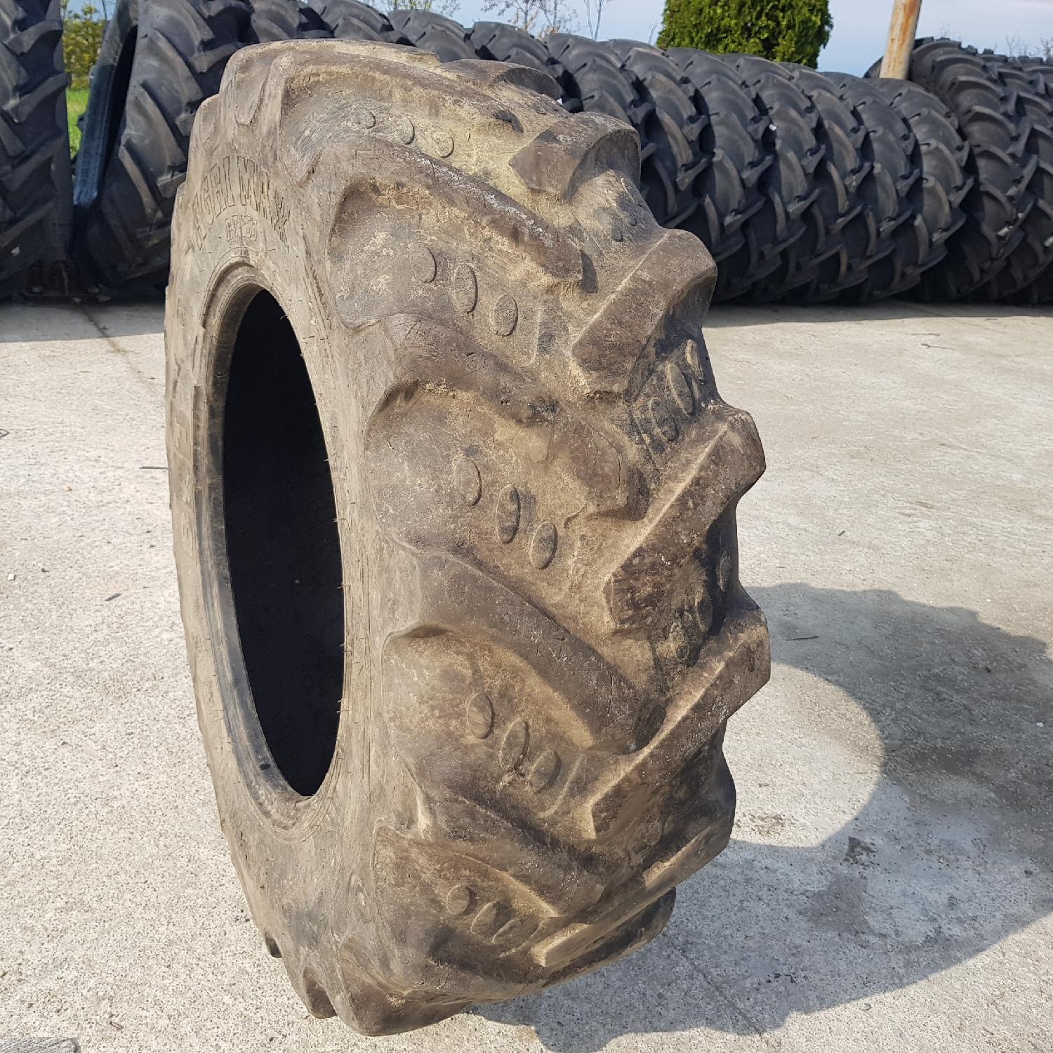  Cauciucuri 340/85R24 (13.6R24) Bkt
