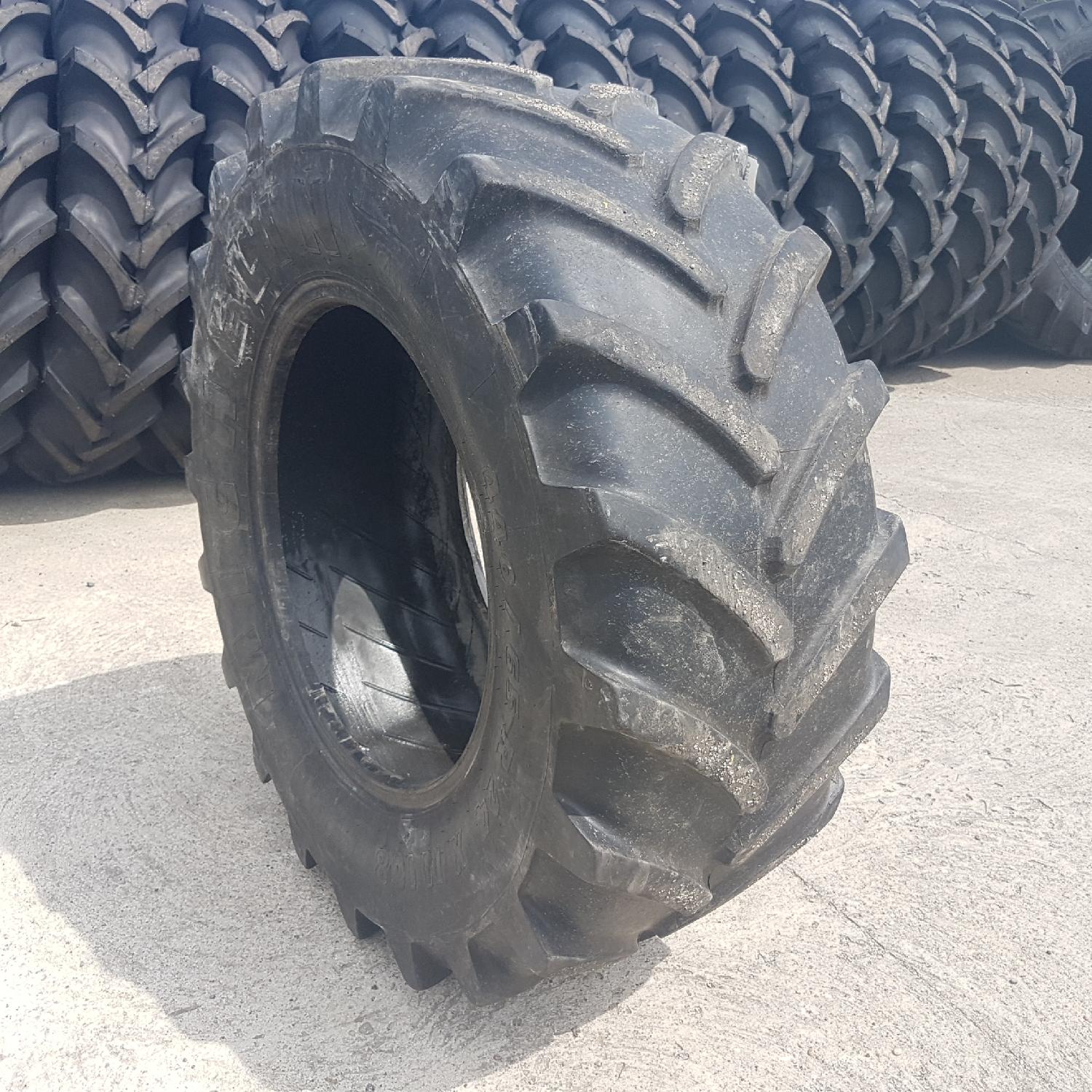  Cauciucuri 440/65R24  Michelin