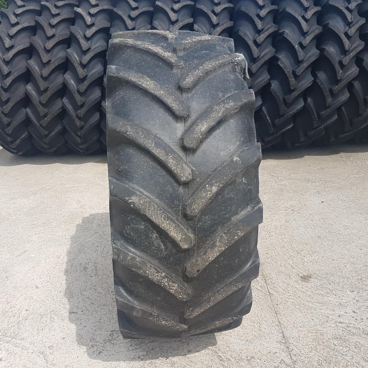  Cauciucuri 440/65R24  Michelin