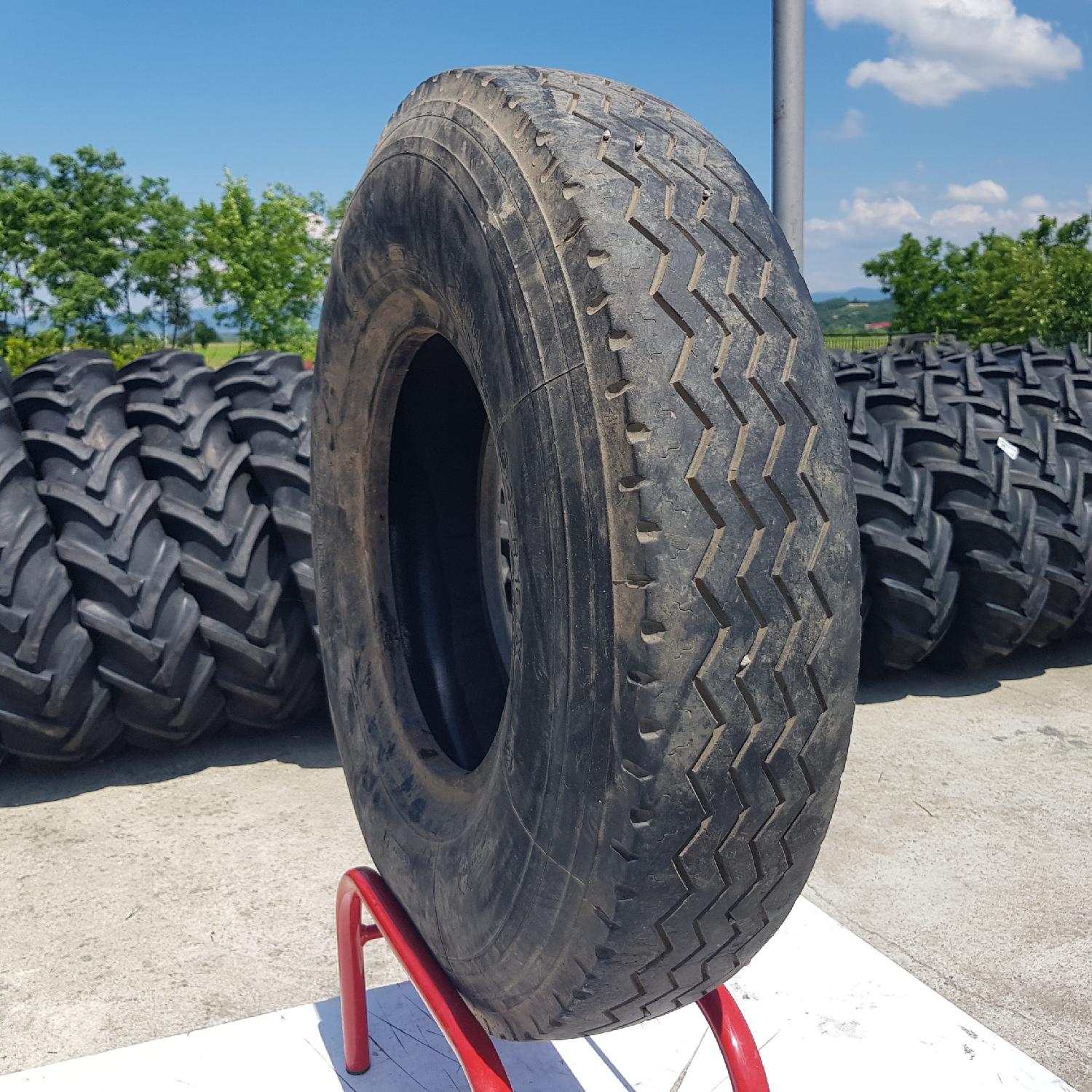  Cauciucuri 8.25R16  Semperit