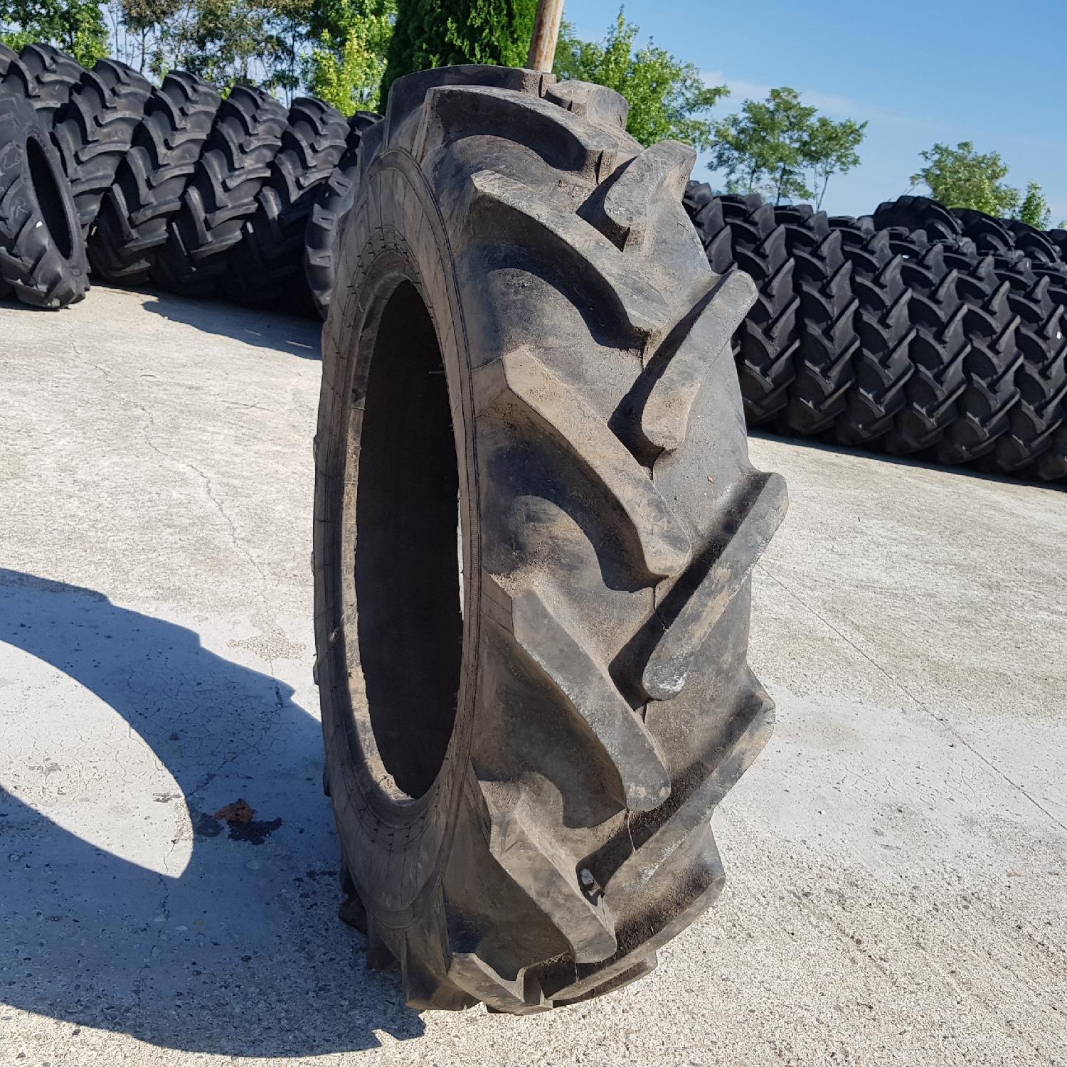  Cauciucuri 12.4R28 (320/85R28) Ussr