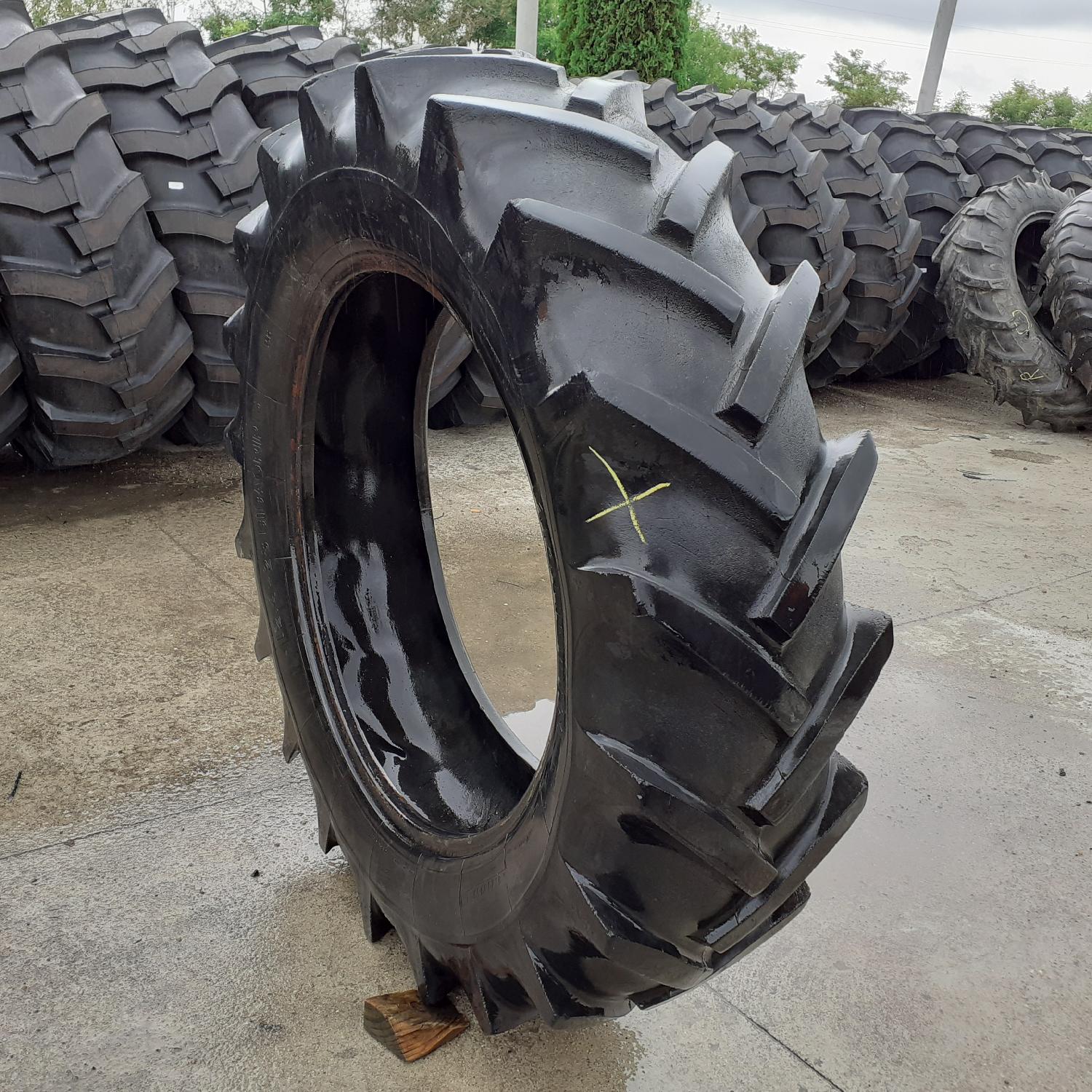  Cauciucuri 12.4-28 (320/85R28) Michelin
