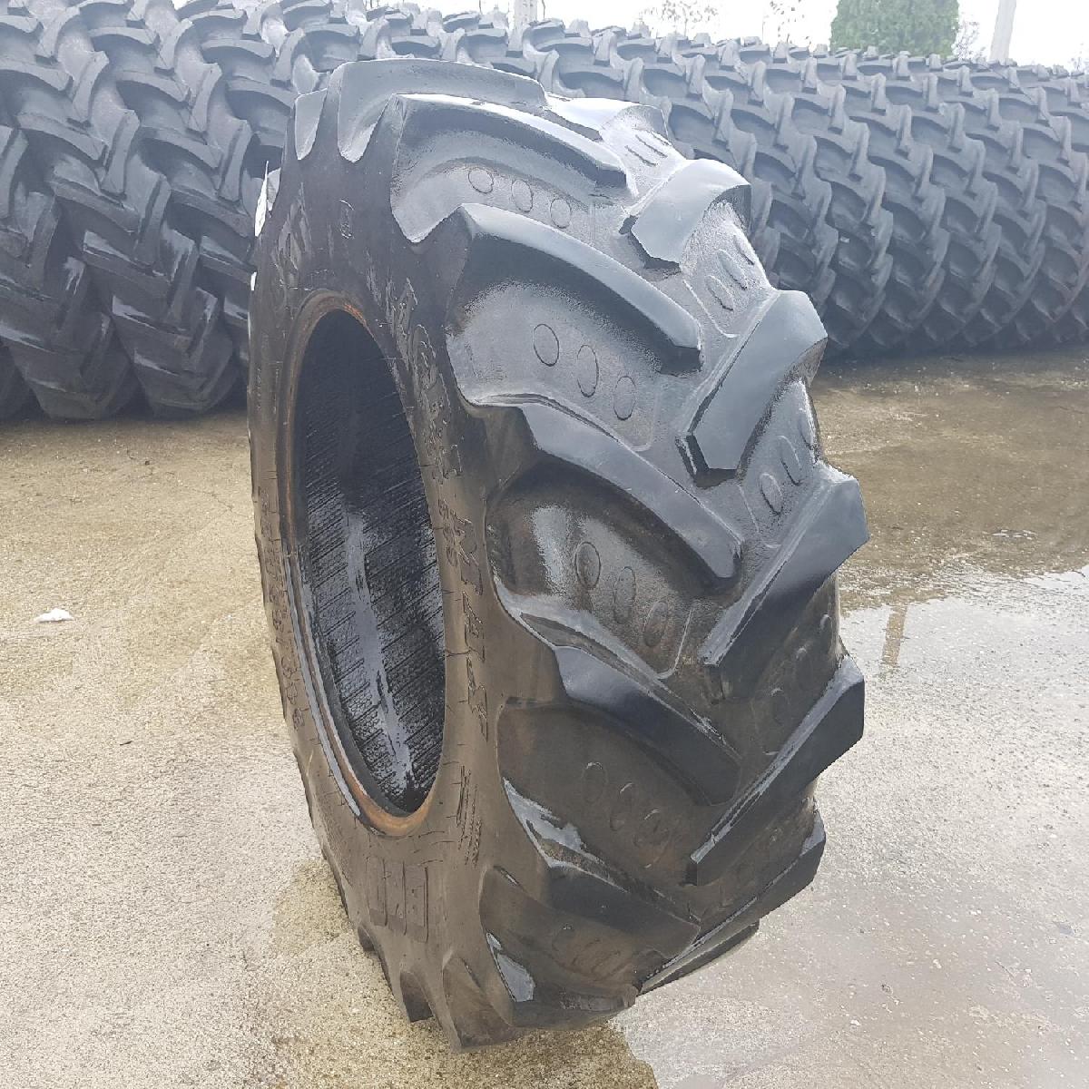  Cauciucuri 340/85R24 (13.6R24) Bkt