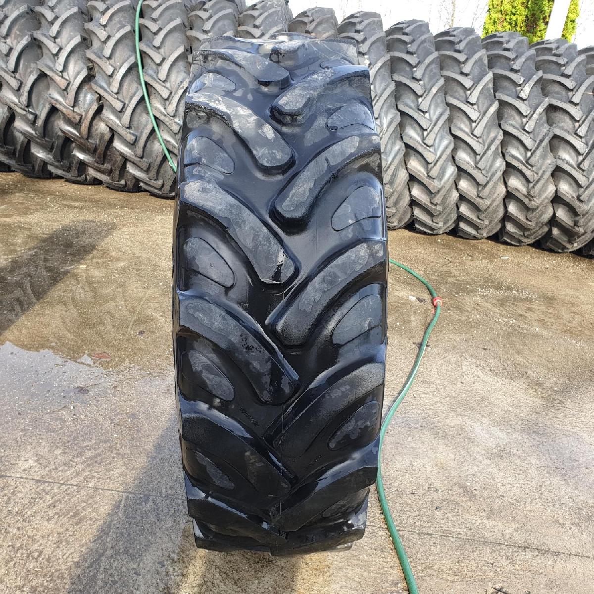  Cauciucuri 340/85R24 (13.6R24) Galaxy