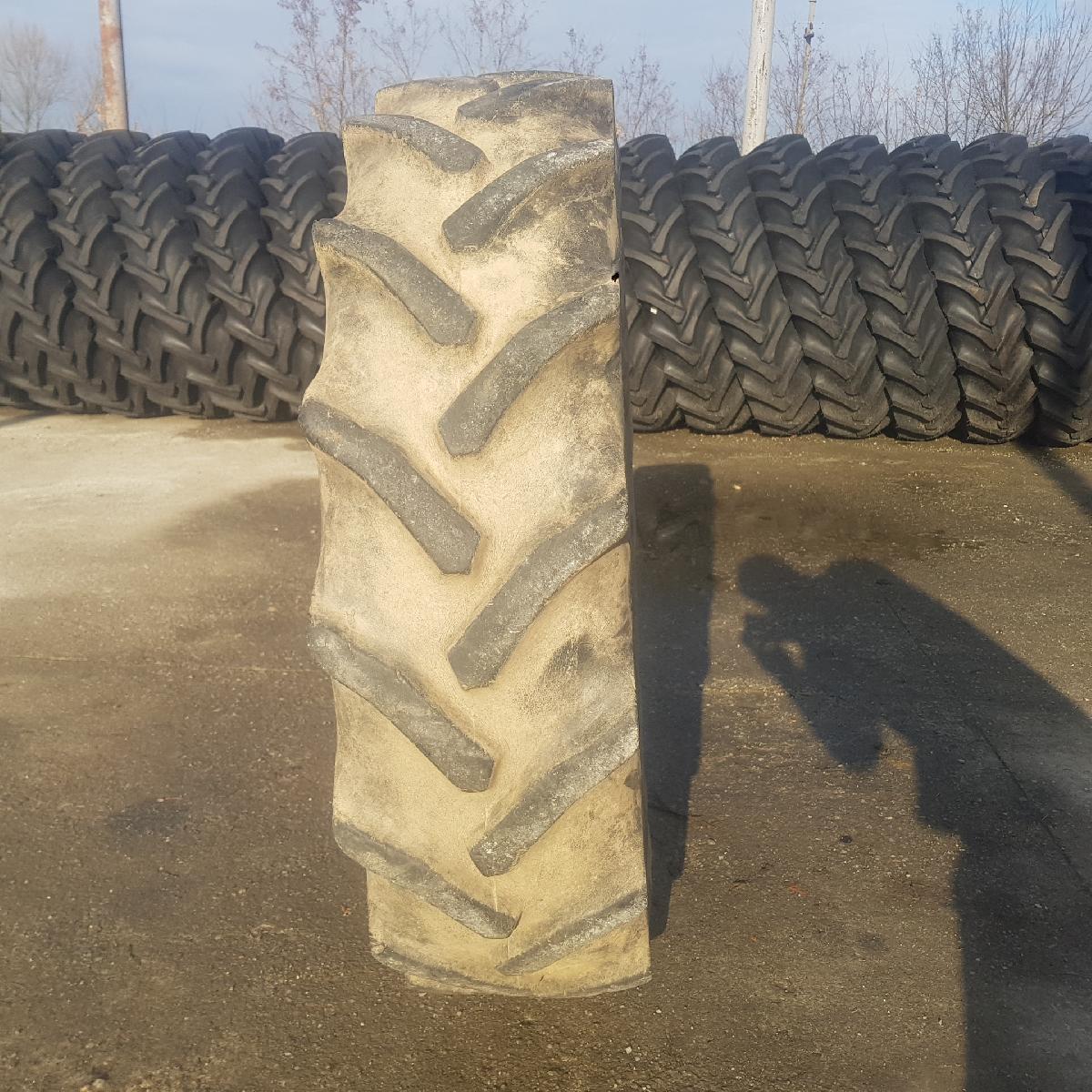  Cauciucuri 12.4R28 (320/85R28) Goodyear