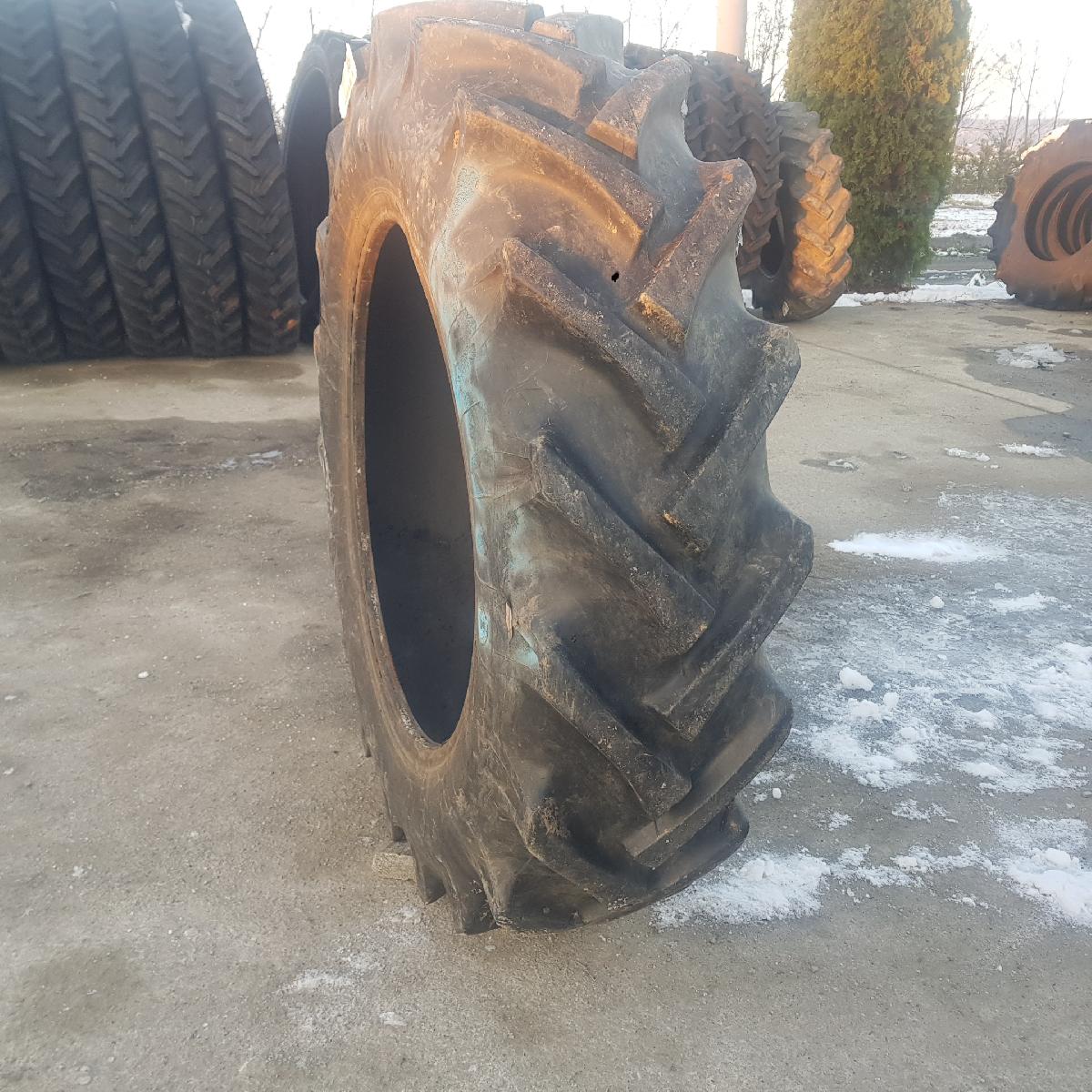  Cauciucuri 12.4 28 (320/85R28) Continental