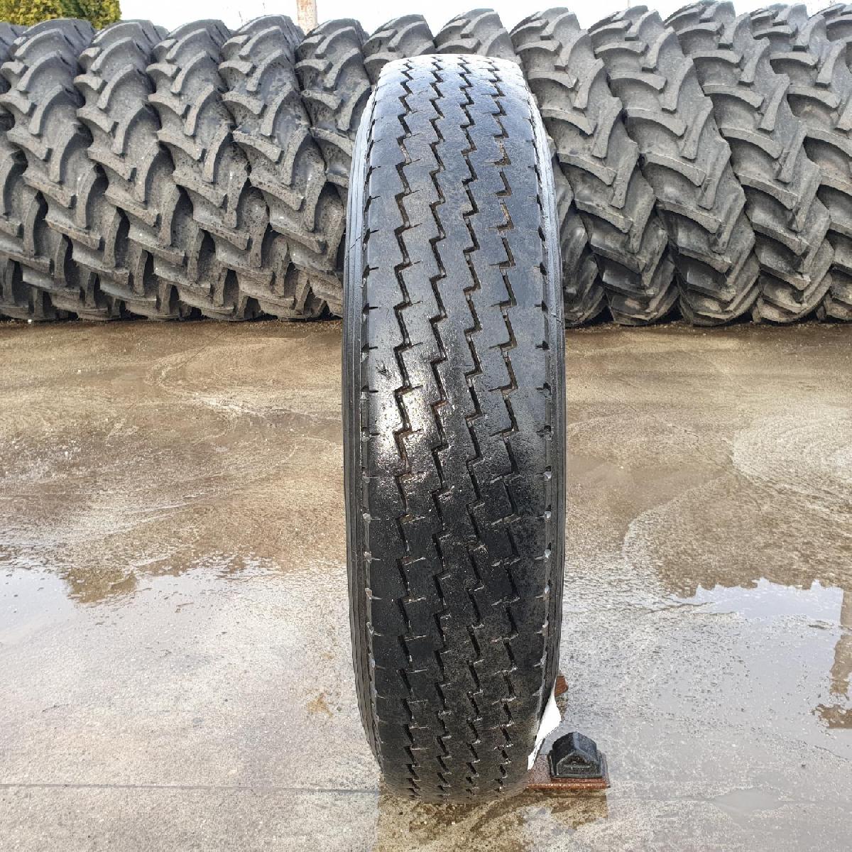  Cauciucuri 7.50-20  Pirelli