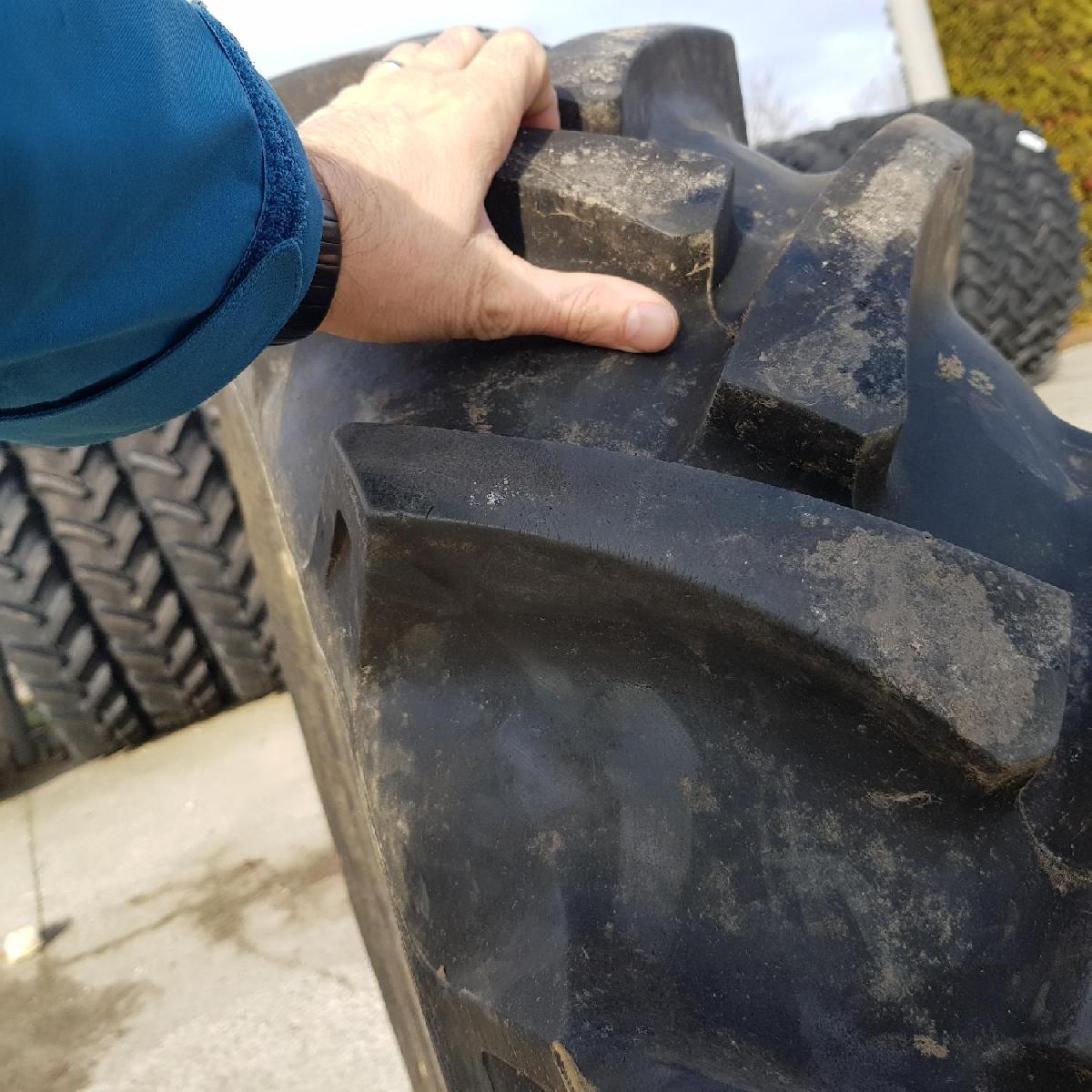  Cauciucuri 12.4-28 (320/85R28) Petlas