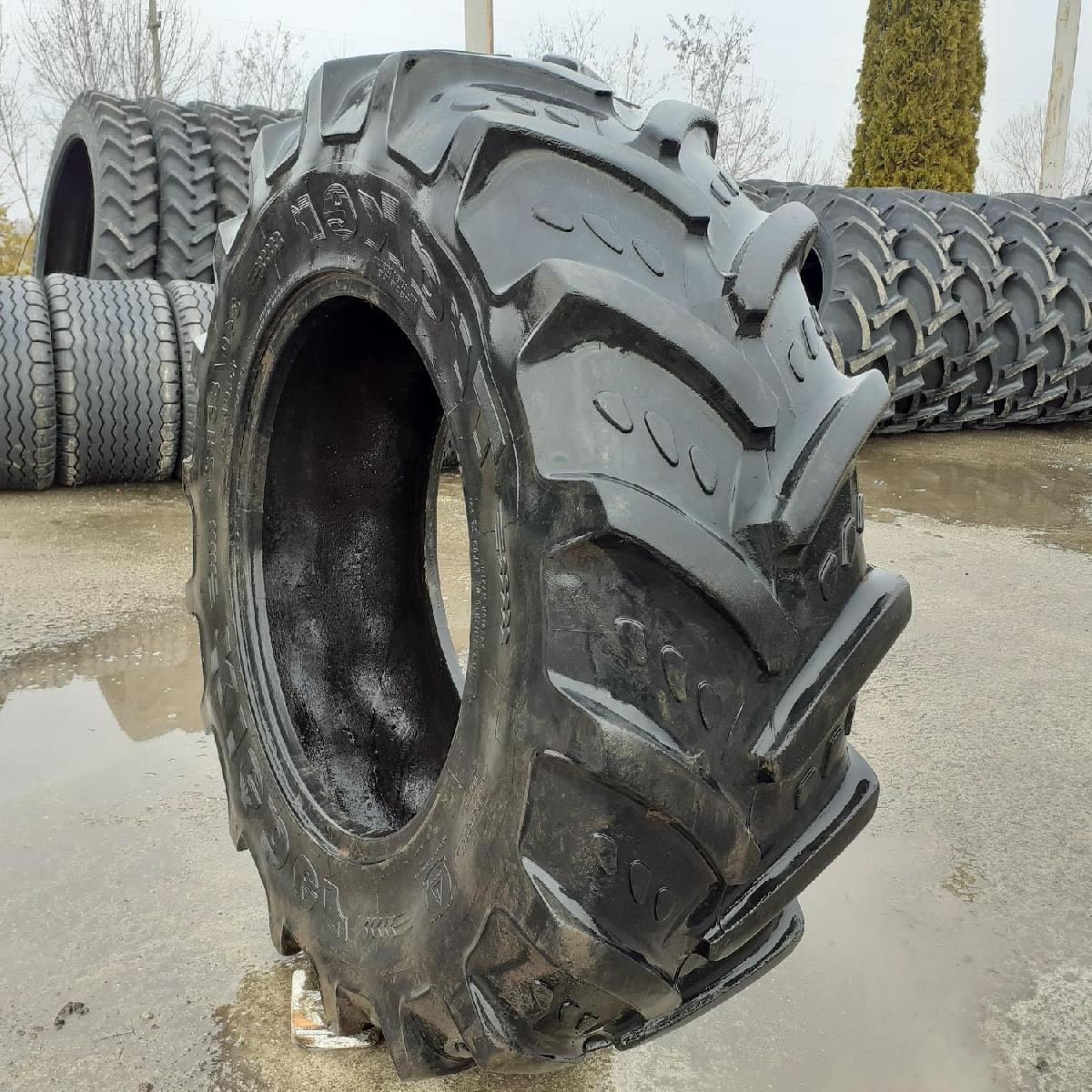  Cauciucuri 340/85R24 (13.6R24) Traker