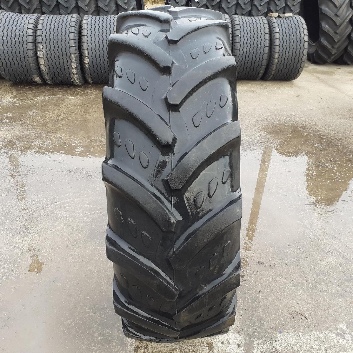  Cauciucuri 340/85R24 (13.6R24) Traker
