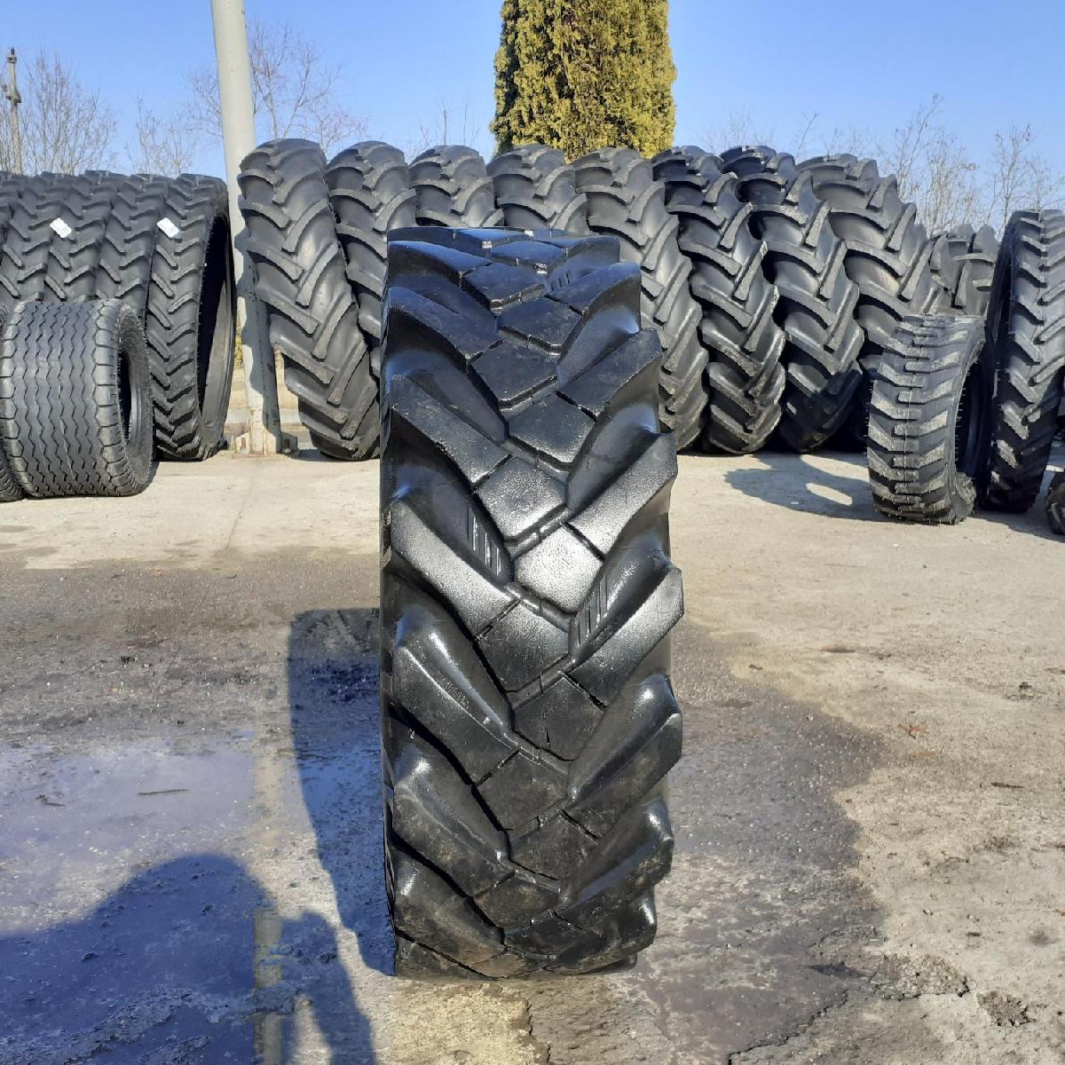  Cauciucuri 10.5-18 (10.5/80R18) Everest