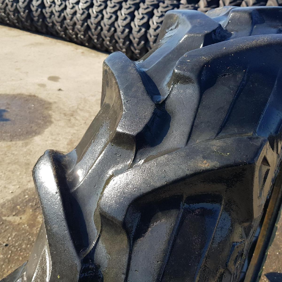  Cauciucuri 12.4R28 (320/85R28) Pirelli