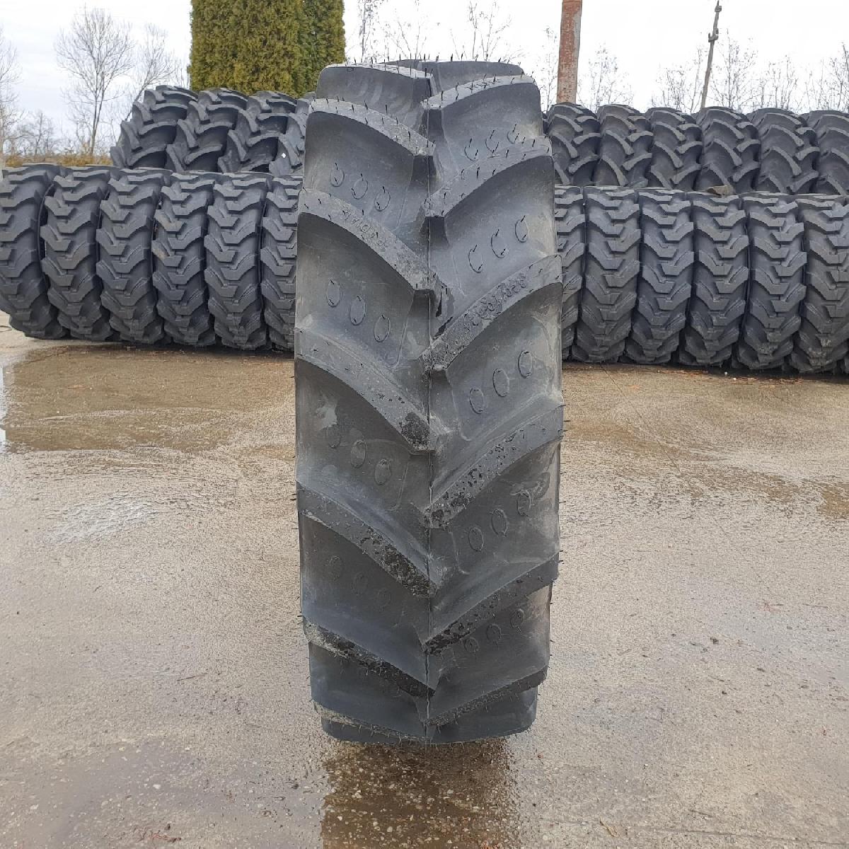  Cauciucuri 320/70R24  Bkt