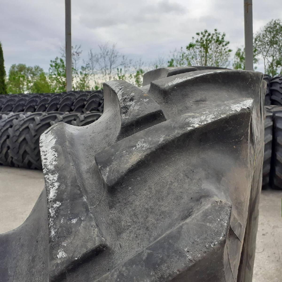  Cauciucuri 12.4-28 (320/85R28) Continental
