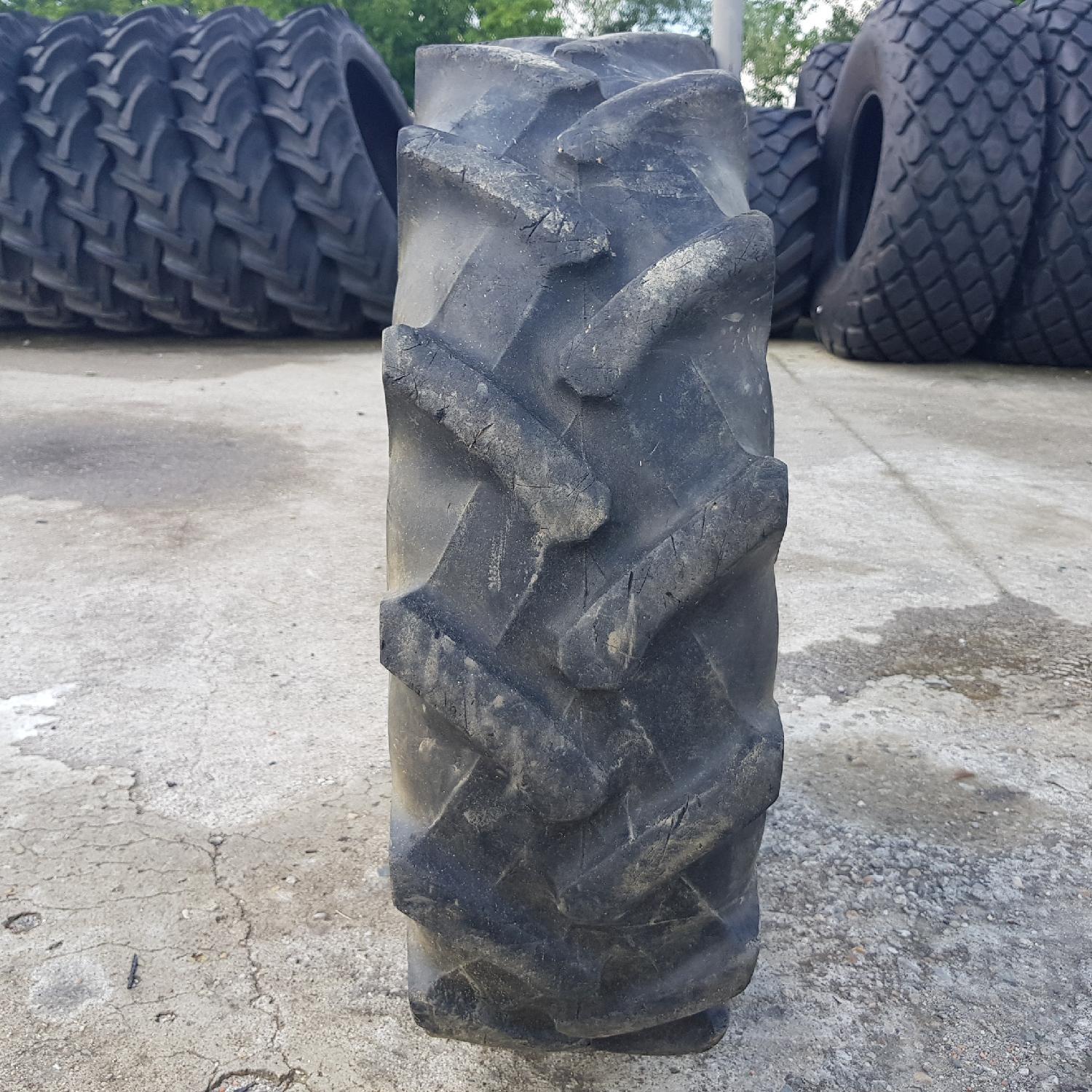  Cauciucuri 8.25-16  Pirelli