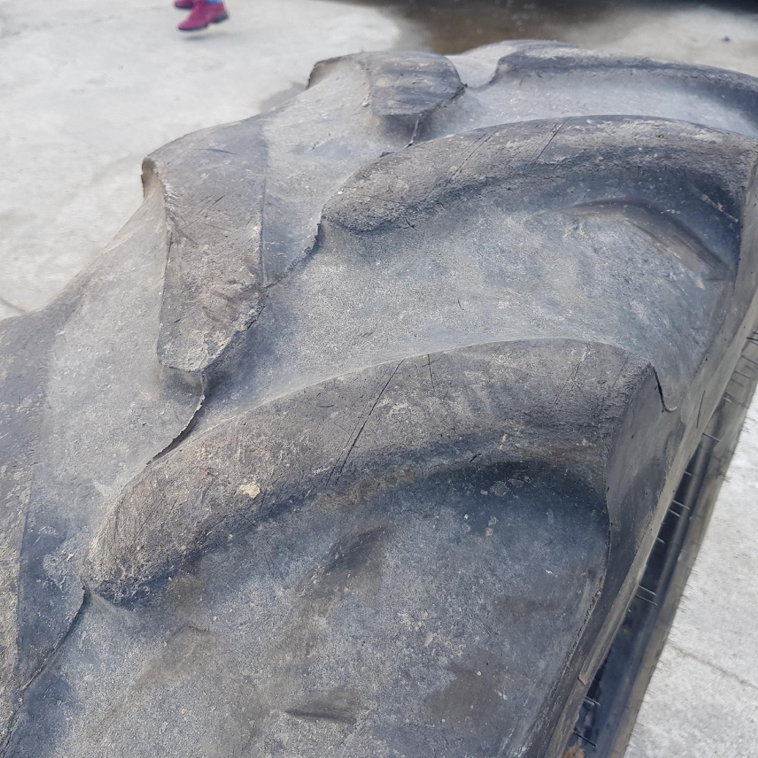  Cauciucuri 340/85R24 (13.6R24) Firestone