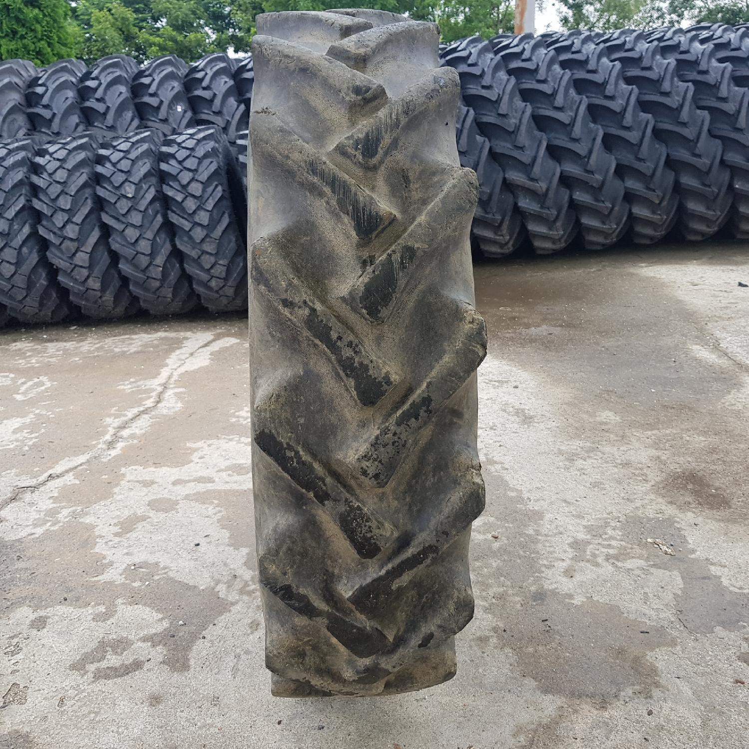 Cauciucuri 12.4-28 (320/85R28) Metzeler