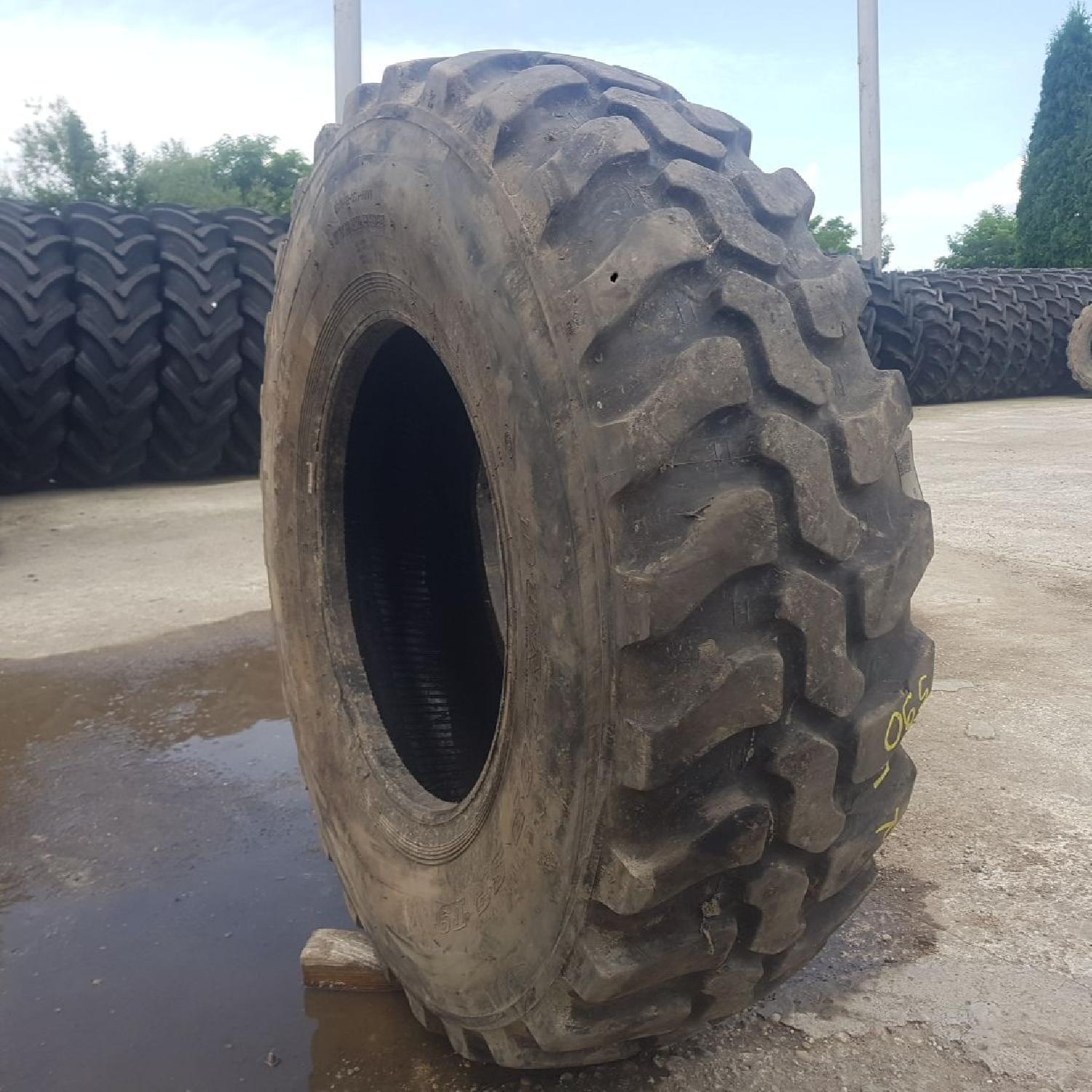  Cauciucuri 335/80R20 Dunlop