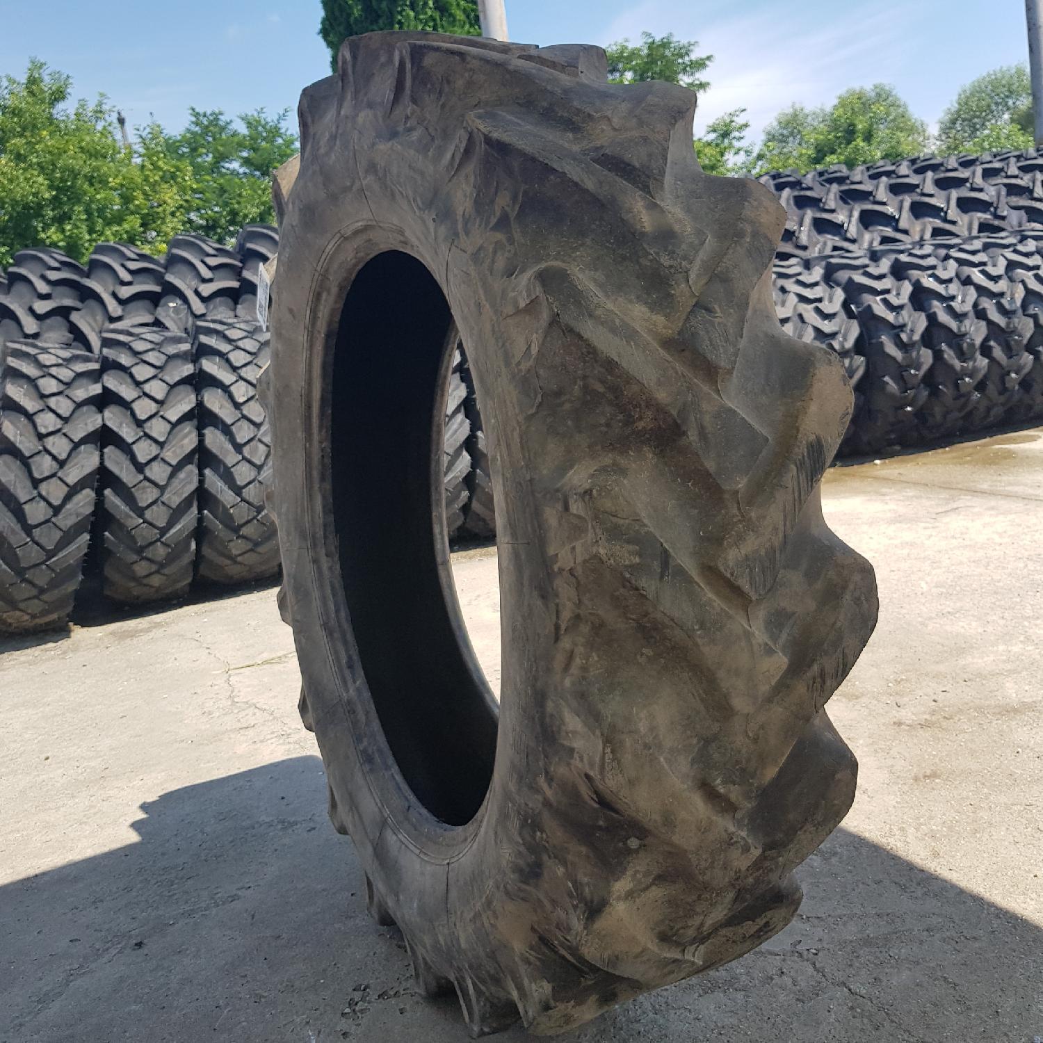  Cauciucuri 12.4-28 (320/85R28) Metzeler
