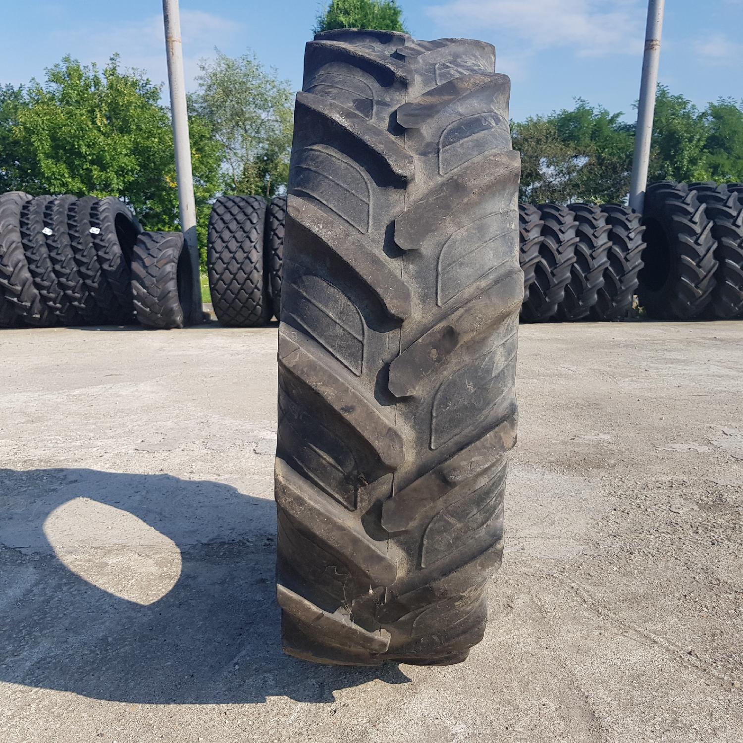  Cauciucuri 14.9R28 (380/85R28) Taurus