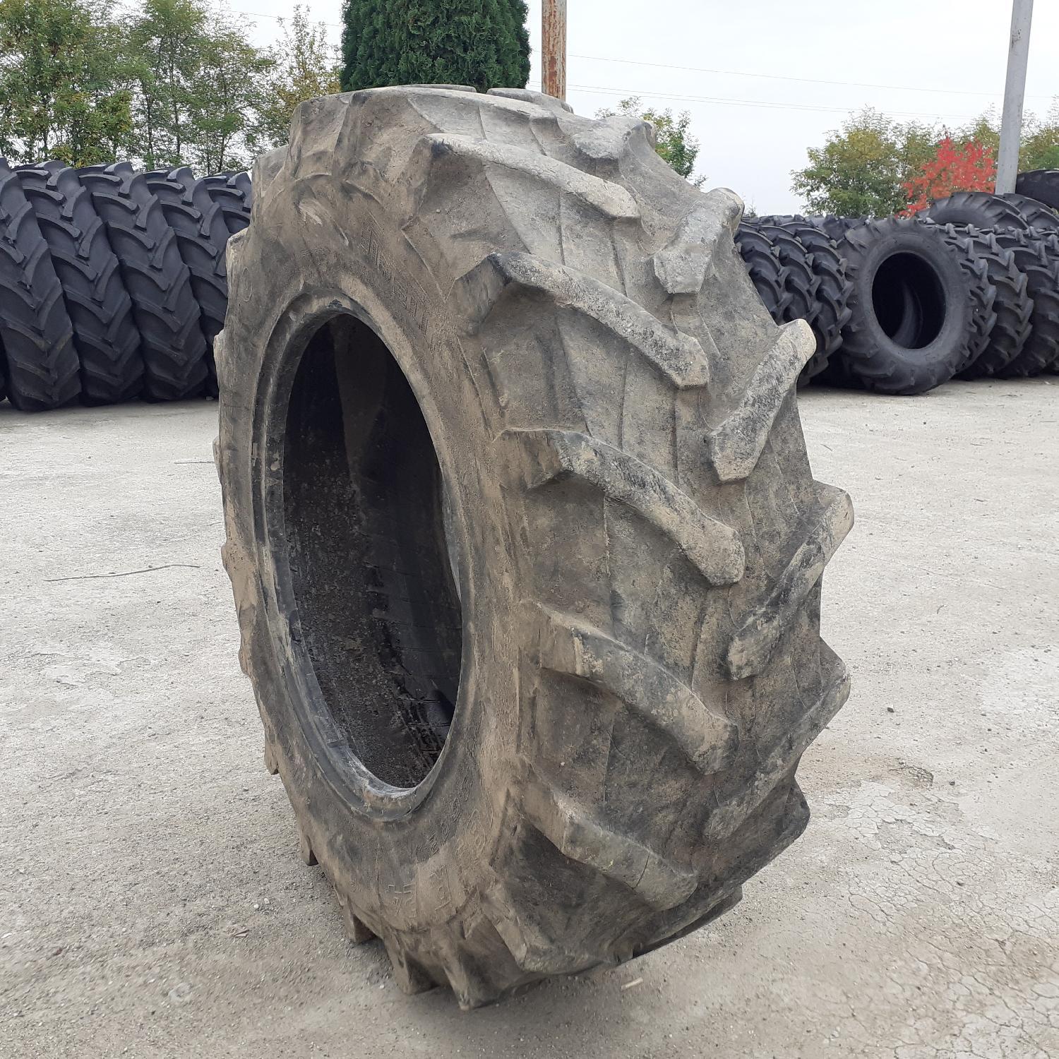  Cauciucuri 340/85R24 (13.6R24) Pirelli