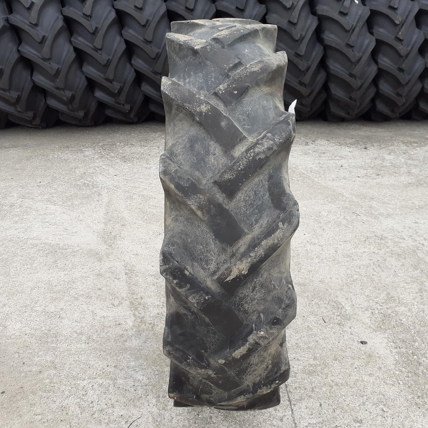  Cauciucuri 12.4-28 (320/85R28) Dunlop