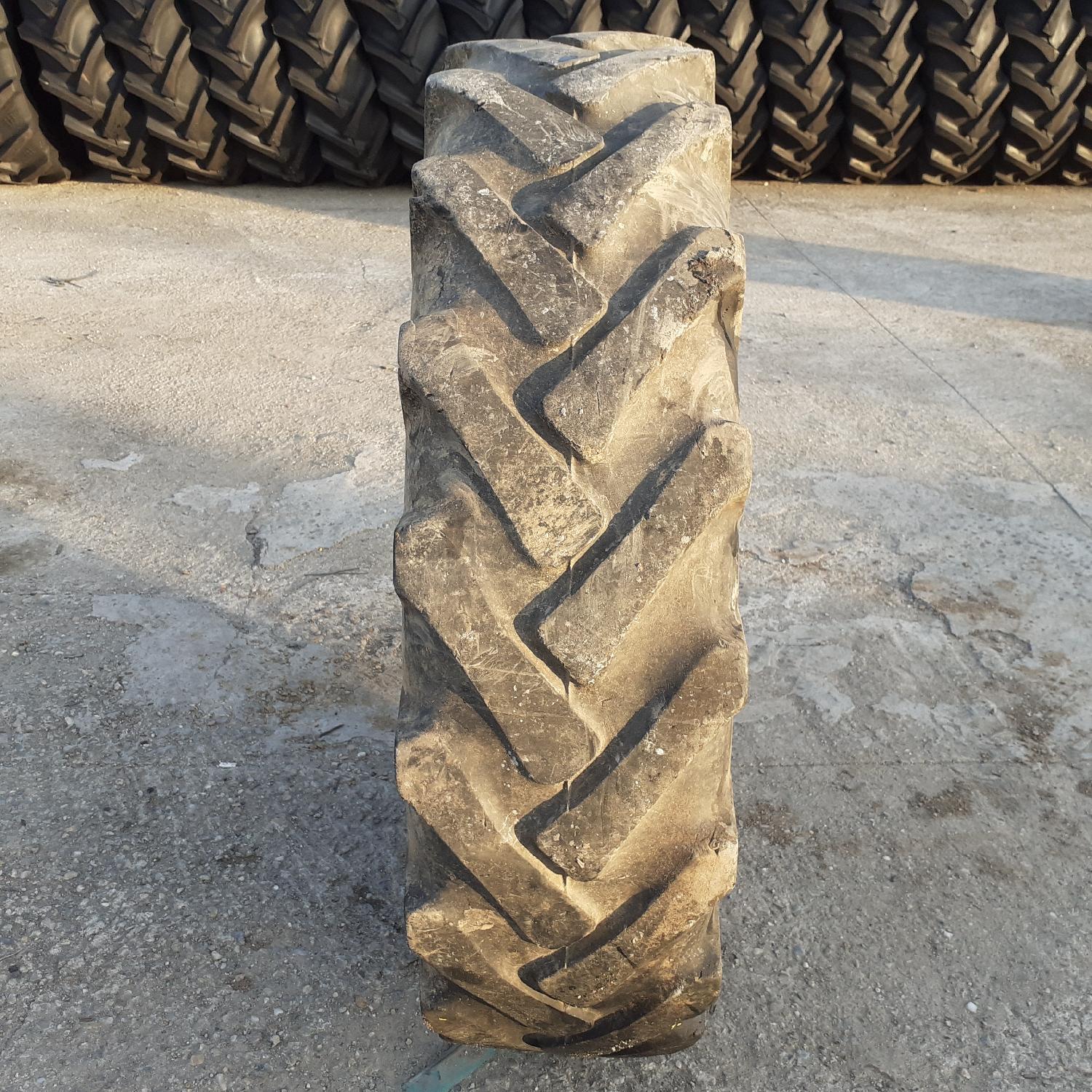  Cauciucuri 12.4R28 (320/85R28) Semperit