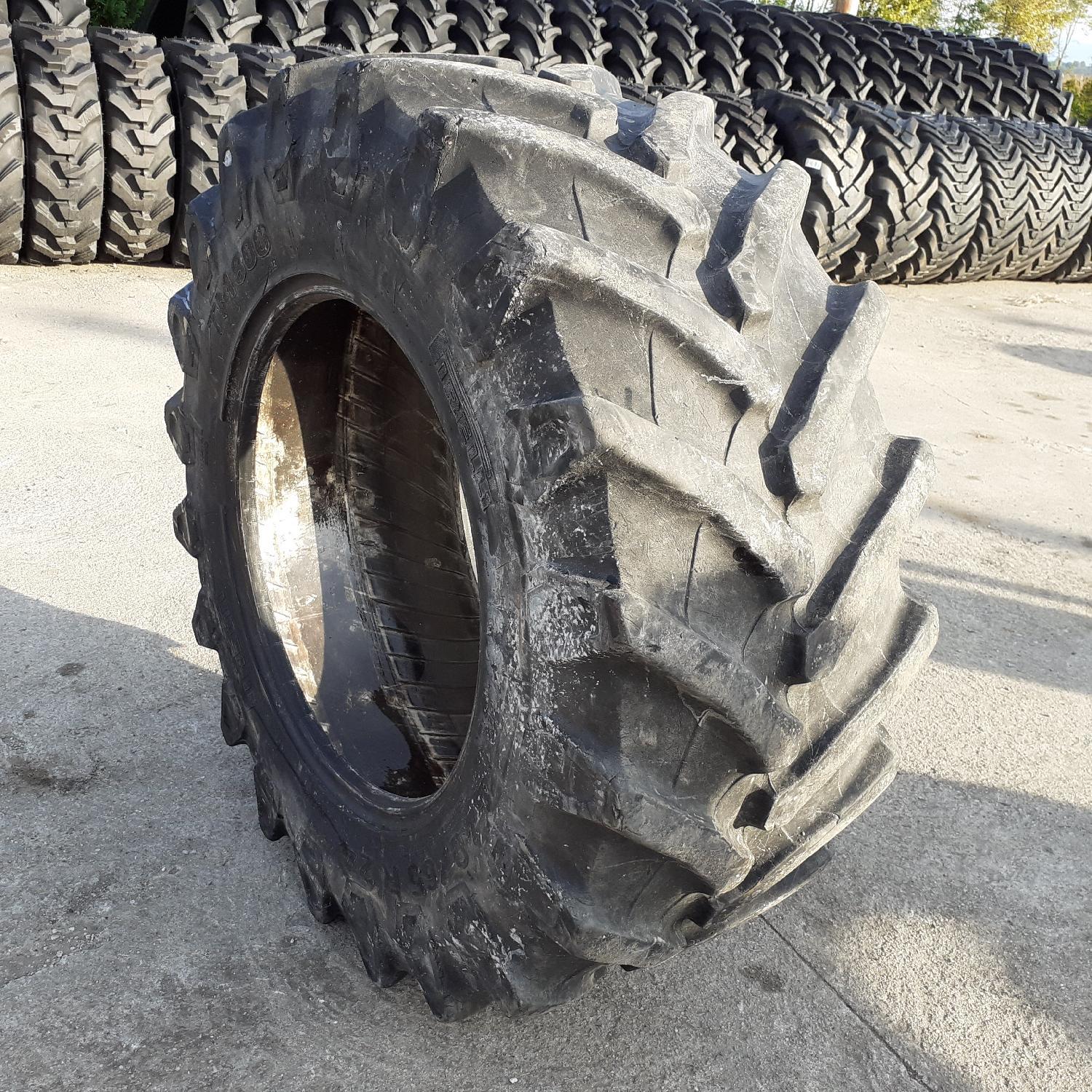 Cauciucuri 440/65R24  Pirelli