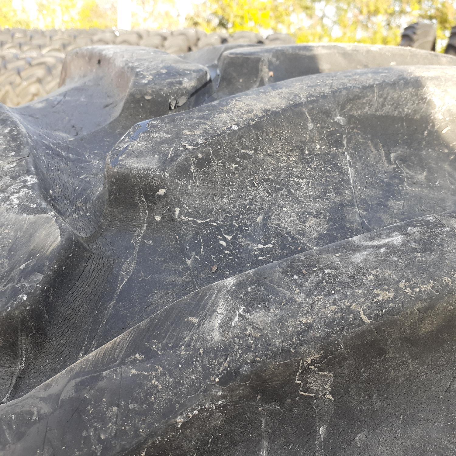 Cauciucuri 440/65R24  Pirelli