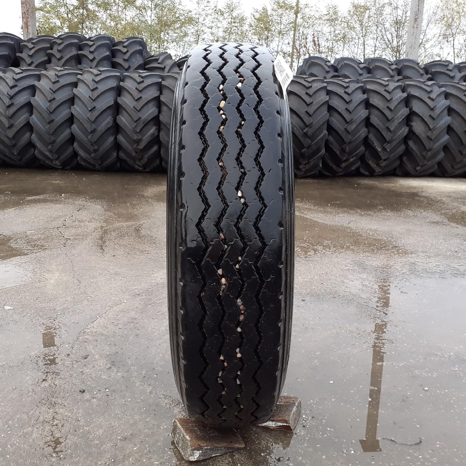  Cauciucuri 8.25-16  Michelin