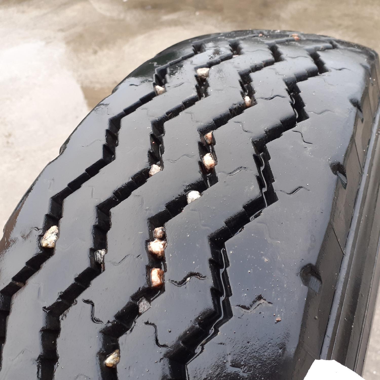  Cauciucuri 8.25-16  Michelin