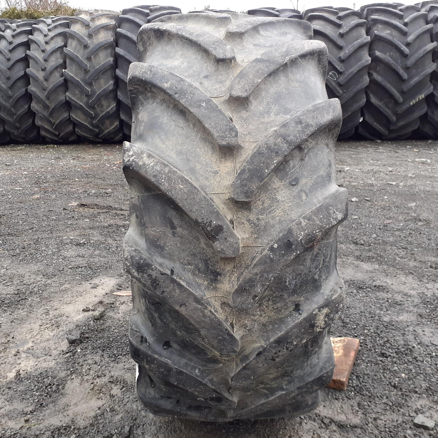  Cauciucuri 320/65R16 Michelin