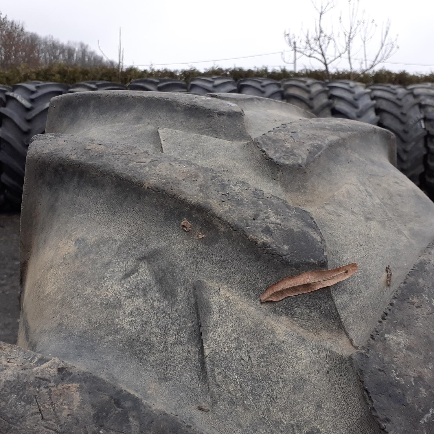  Cauciucuri 14.9R28 (380/85R28) Michelin