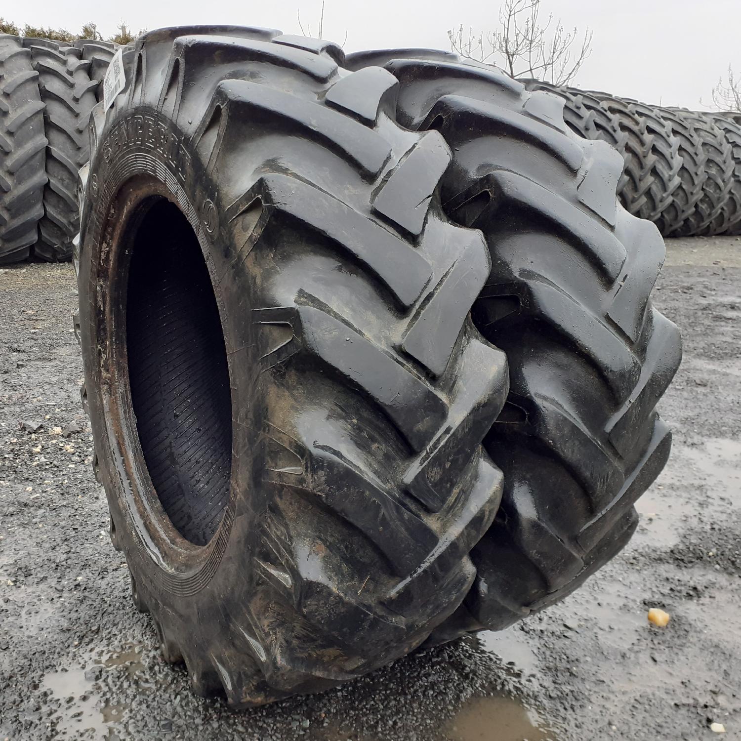  Cauciucuri 10.5-18 (10.5/80R18) Semperit