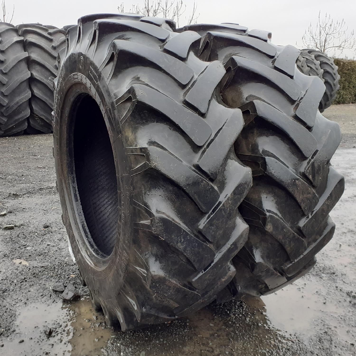  Cauciucuri 10.5-18 (10.5/80R18) Continental
