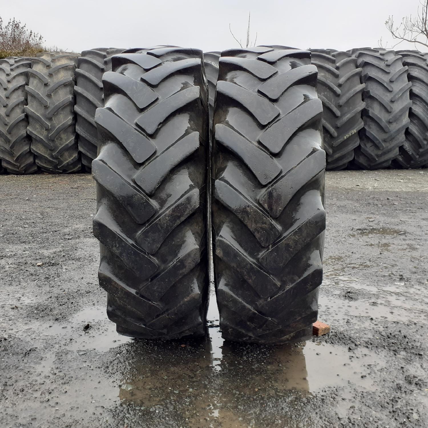  Cauciucuri 10.5-18 (10.5/80R18) Continental